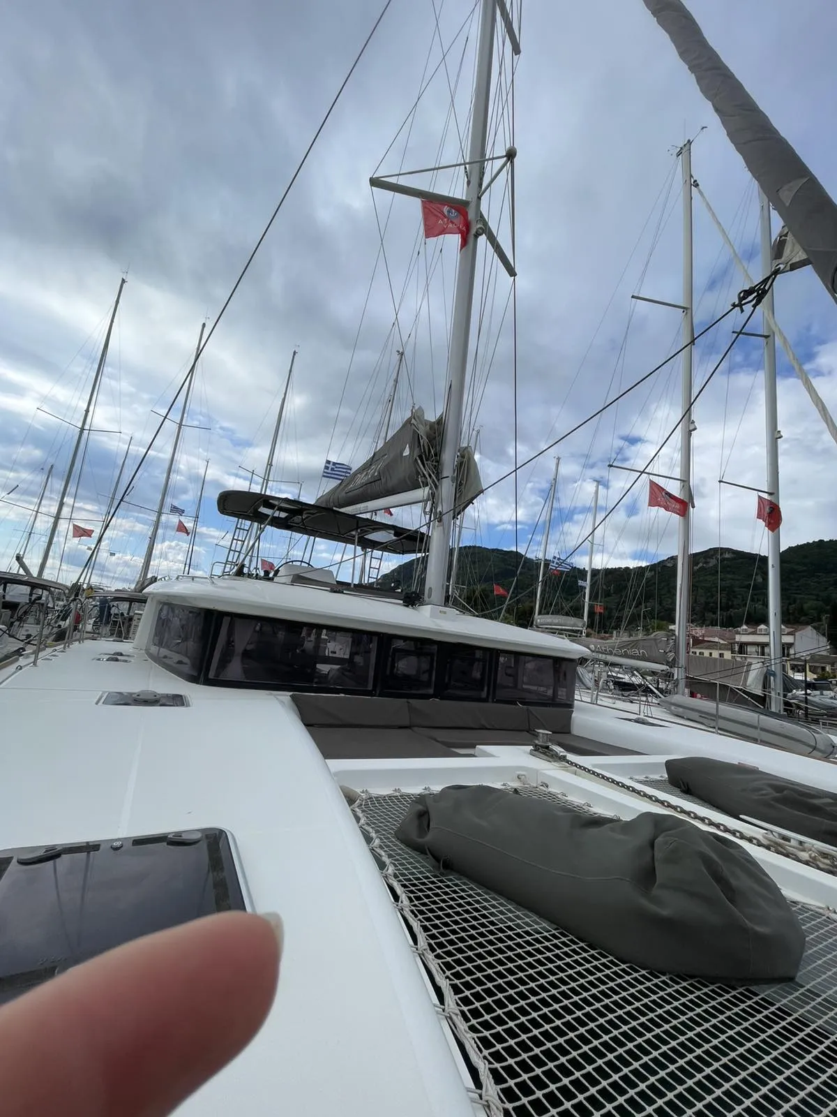 Lagoon 450 Fly AMARE I — Yachtfoto 11