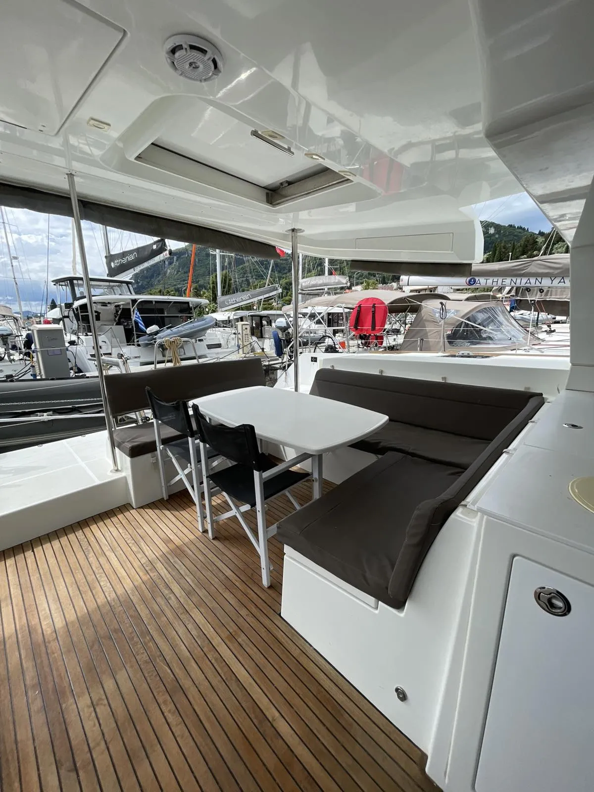 Lagoon 450 Fly AMARE I — Yachtfoto 27