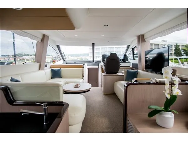 Azimut 55 MAWI — yacht photo 6