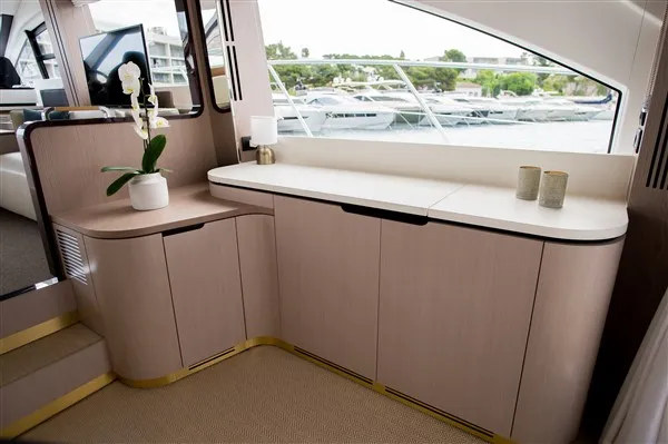 Azimut 55 MAWI — yacht photo 25