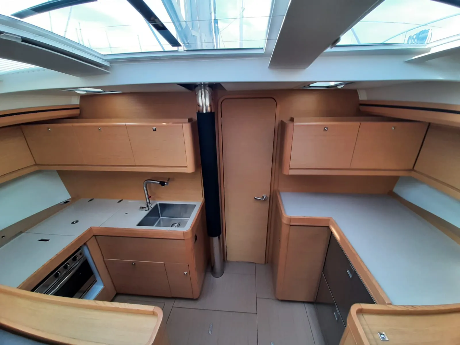 Dufour 520 Grand Large Sirius — yacht photo 8