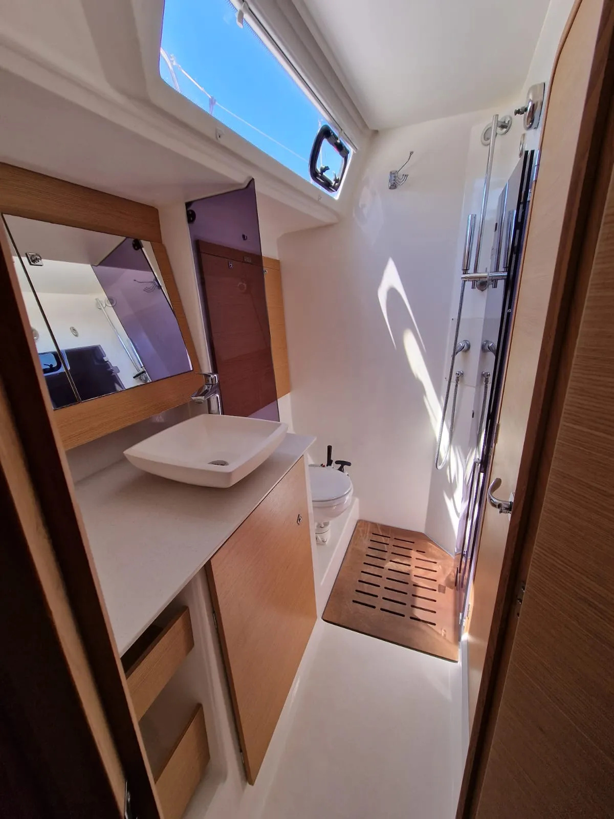 Dufour 520 Grand Large Sirius — yacht photo 15
