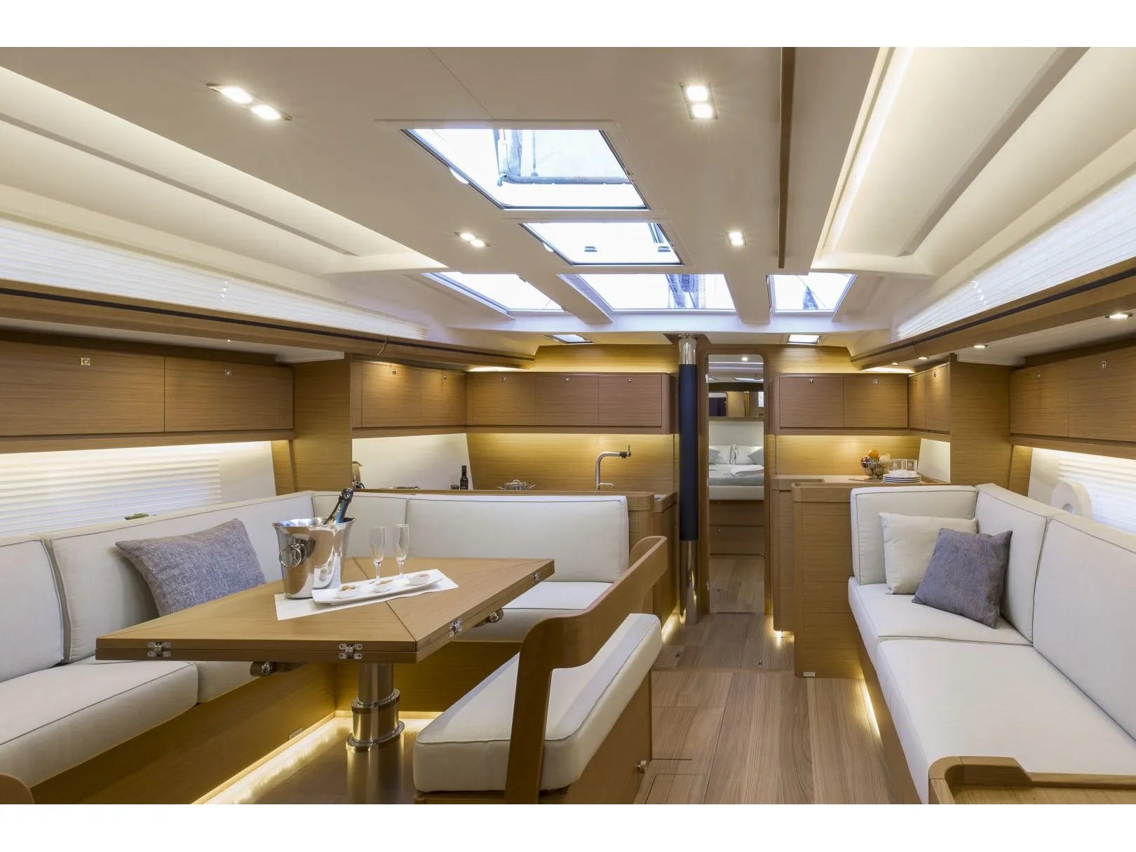 Dufour 520 Grand Large Calypso — фотография яхты 3
