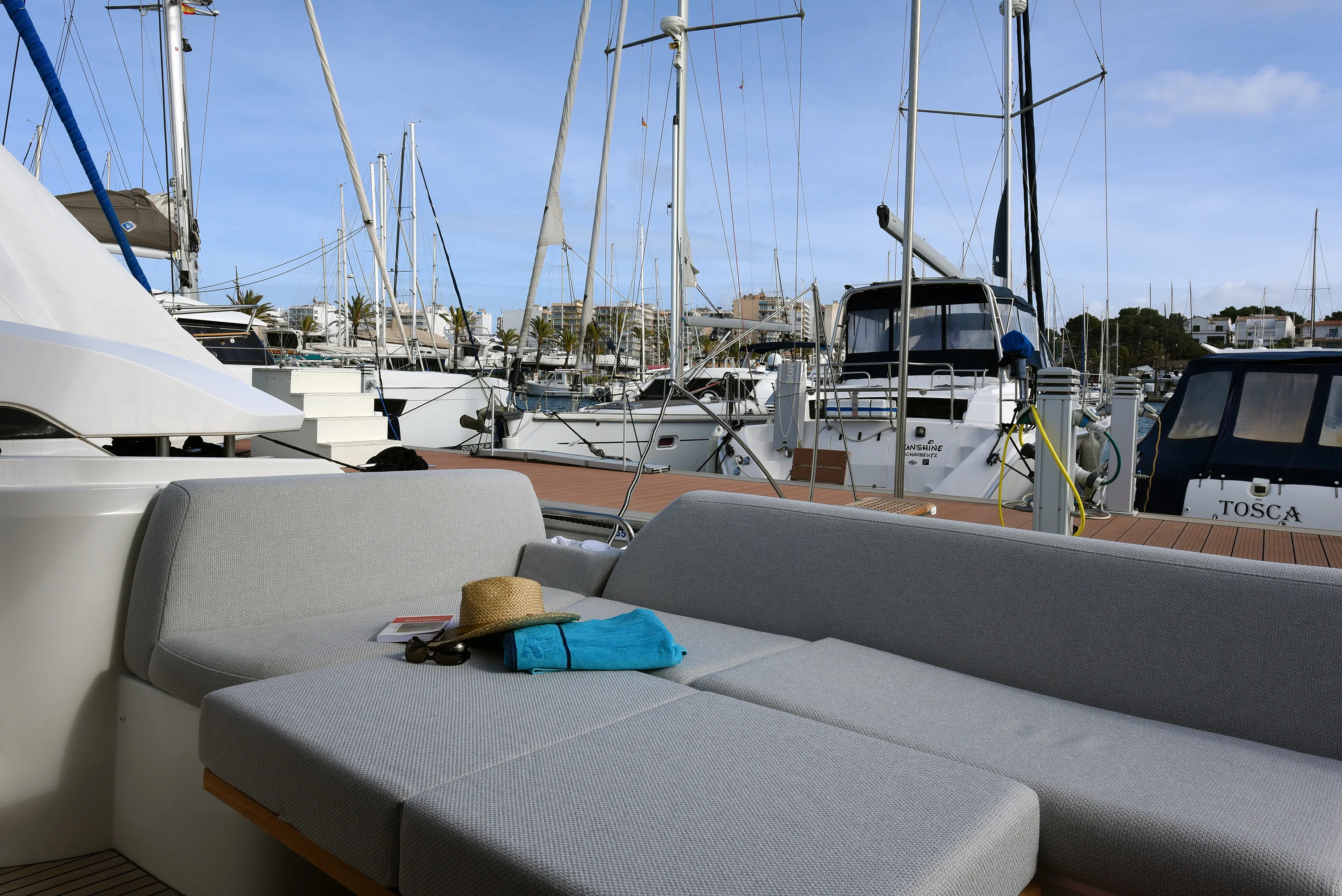 Prestige 42 Fly My Love II — fotografia jachty 2