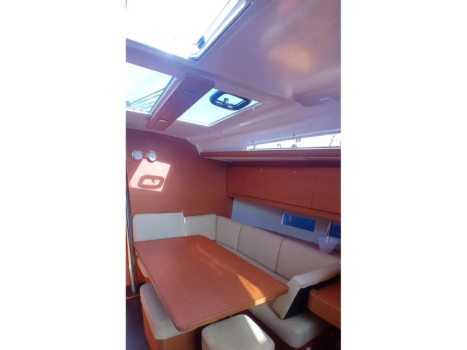 Dufour 390 Grand Large Tiche — фотография яхты 10