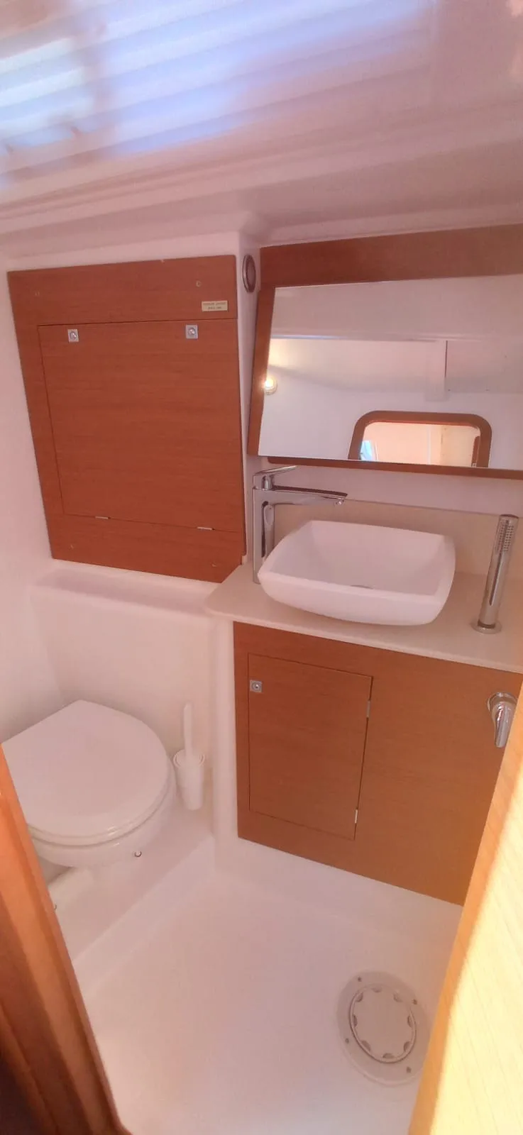 Dufour 390 Grand Large Tiche — фотография яхты 15