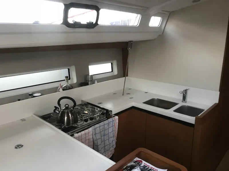 Sun Odyssey 440 Rebelezza — foto dello yacht n. 3