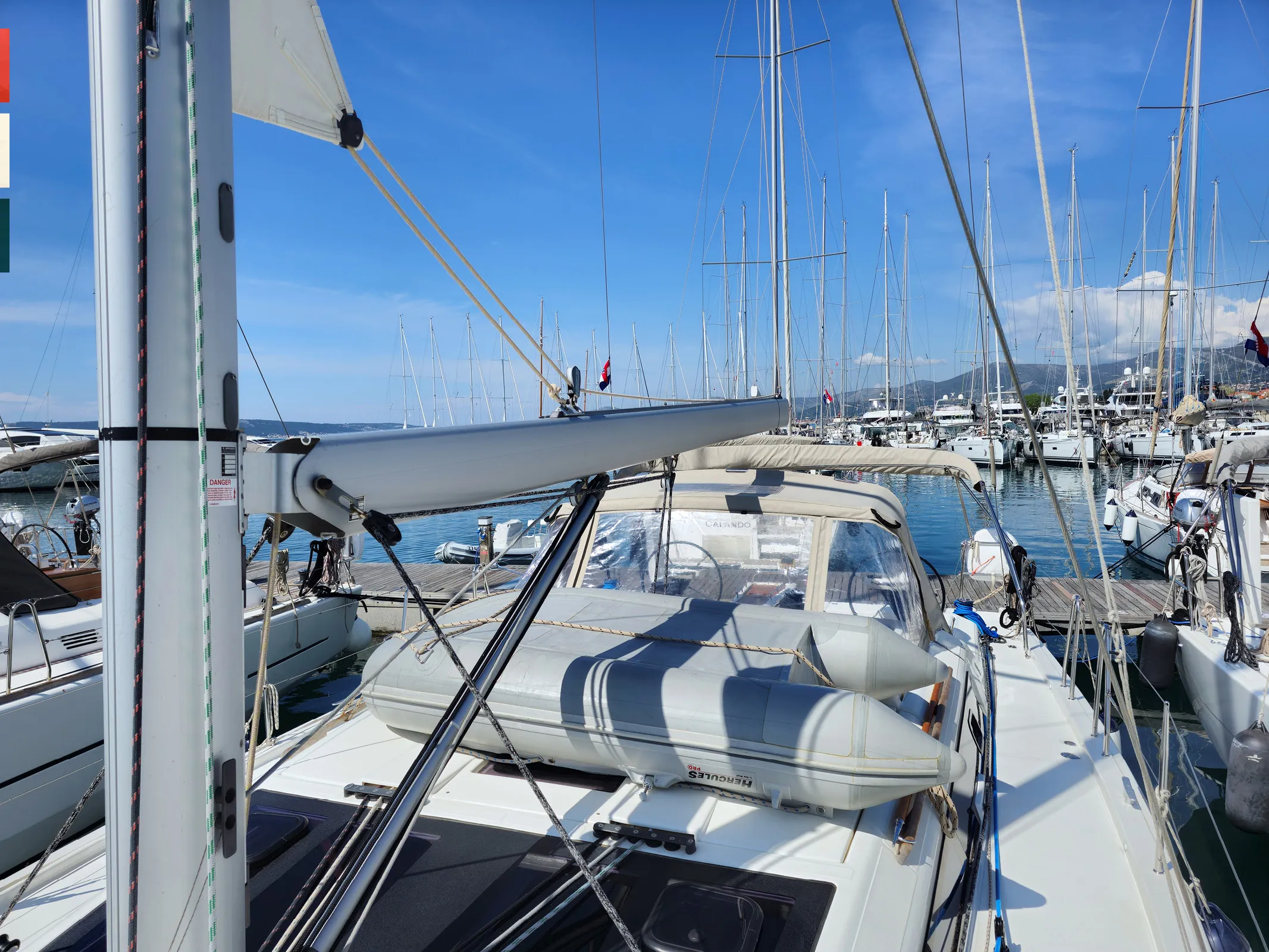 Dufour 430 Largo — фотография яхты 6