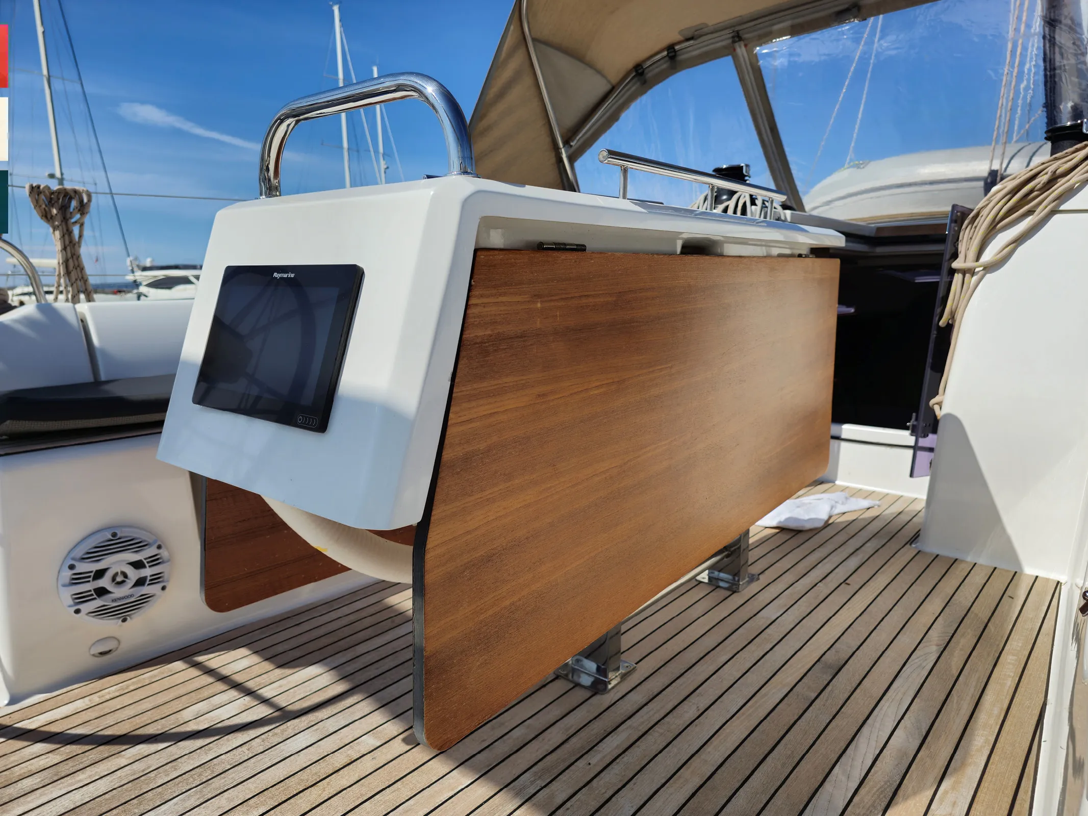 Dufour 430 Calando — фотография яхты 22
