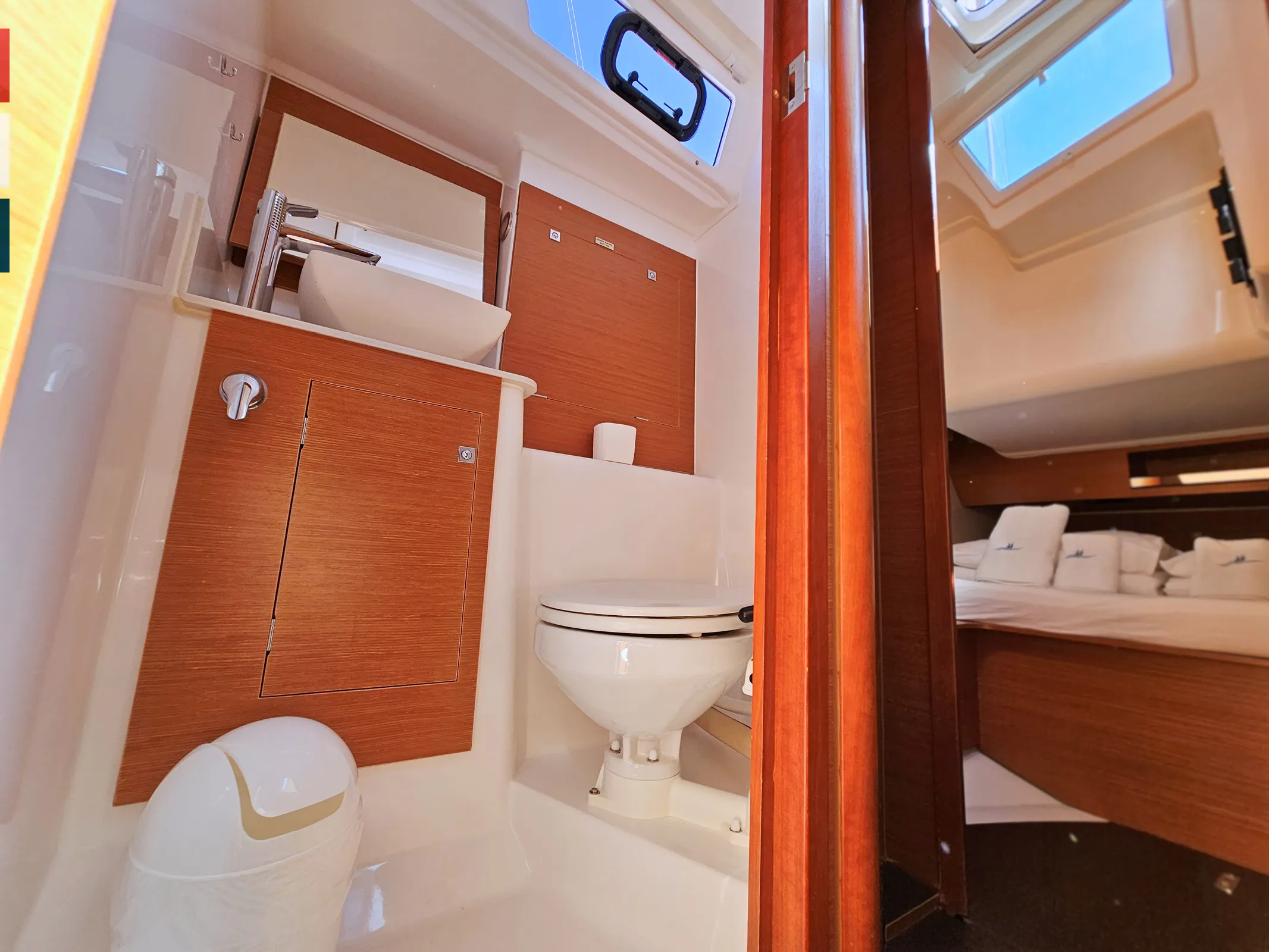 Dufour 390 Grand Large Klara — фотография яхты 24