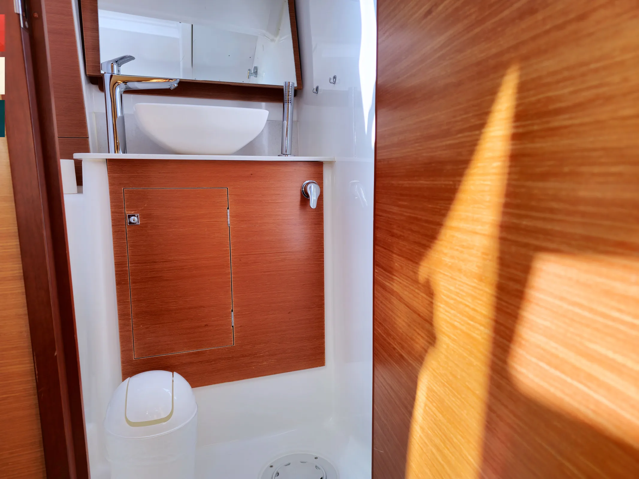 Dufour 390 Grand Large Klara — фотография яхты 35