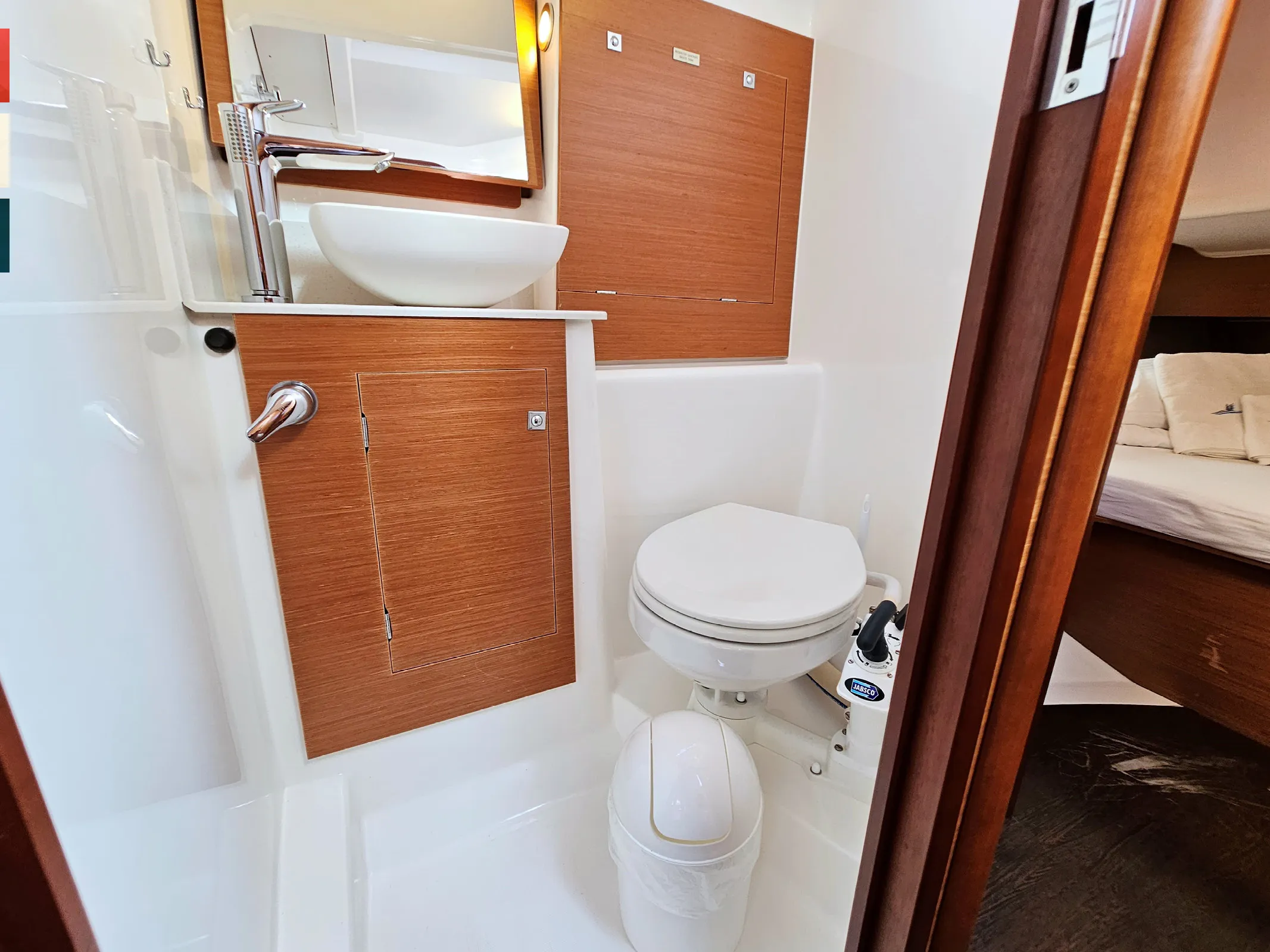 Dufour 390 Grand Large Klara — фотография яхты 5