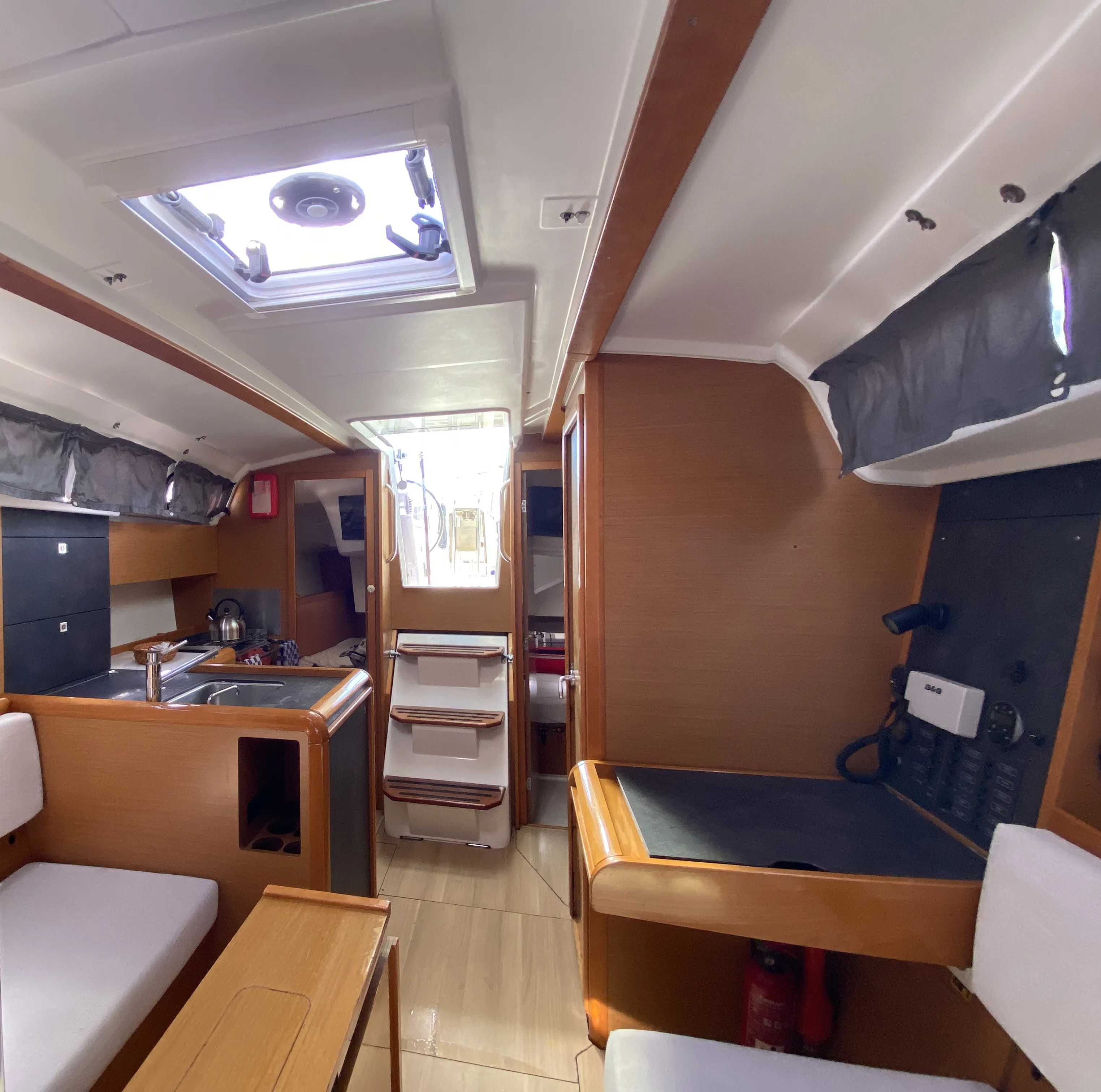 Sun Odyssey 349 Blue Dreams — foto dello yacht n. 3