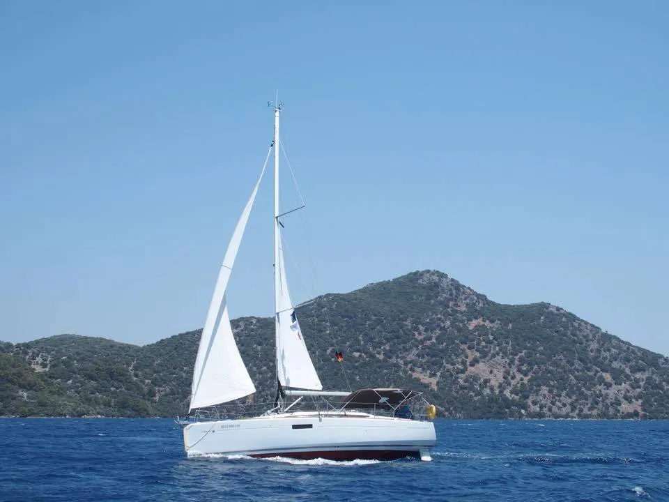 Sun Odyssey 349 Blue Dreams — foto dello yacht n. 1