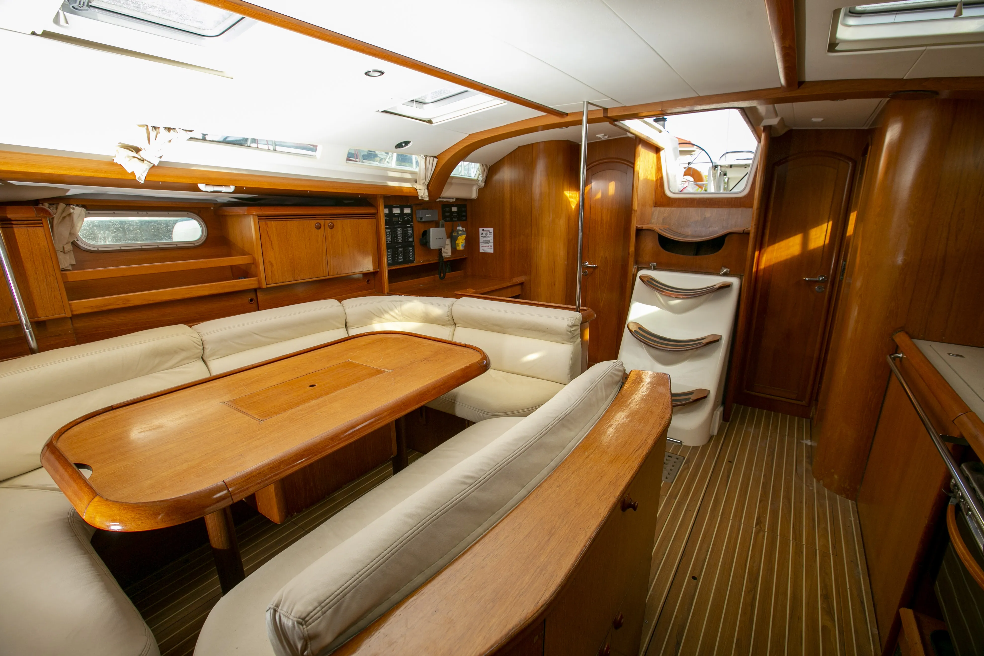 Sun Odyssey 49 Sirius — jahtikuva 8