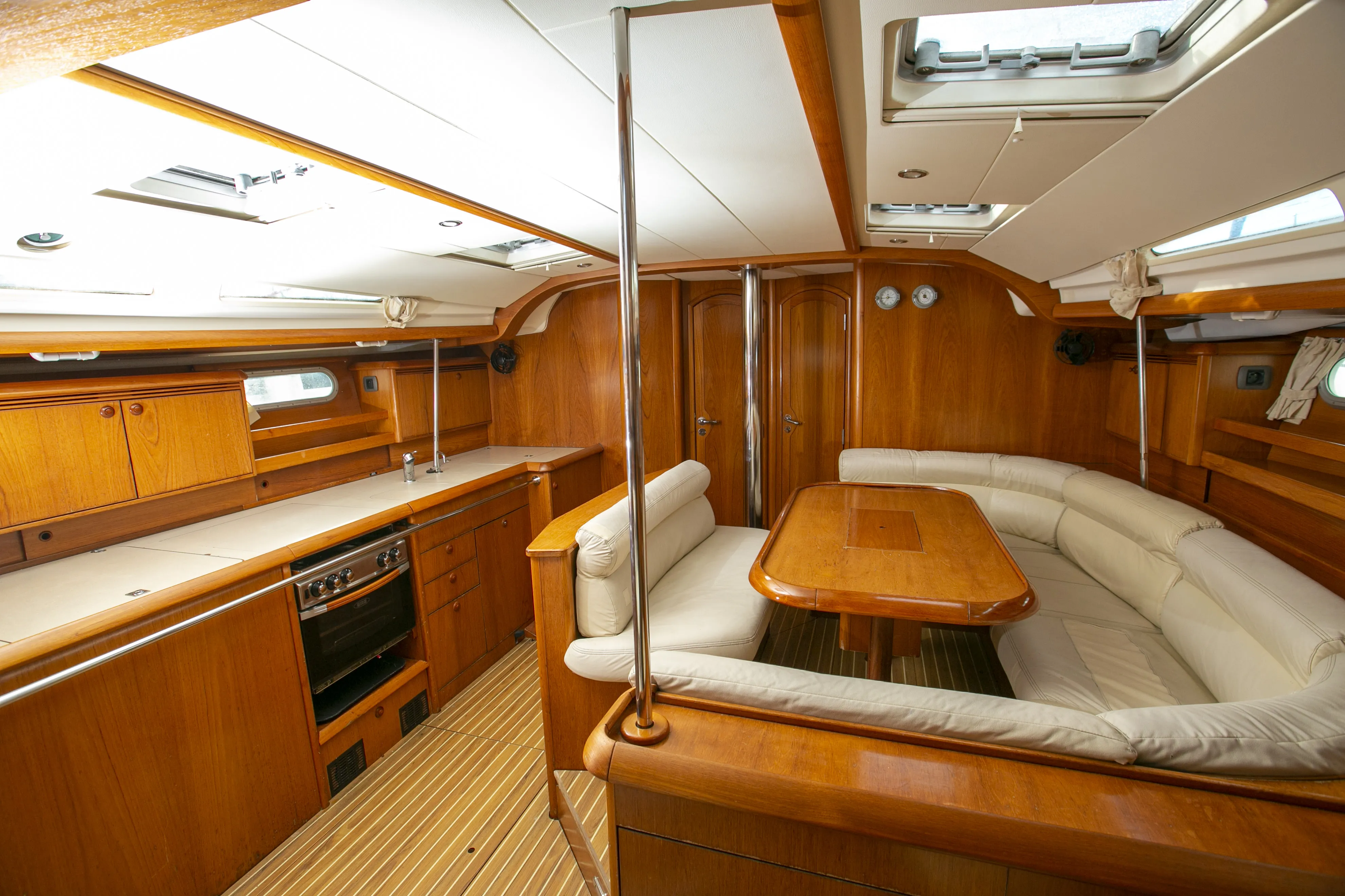 Sun Odyssey 49 Sirius — jahtikuva 6