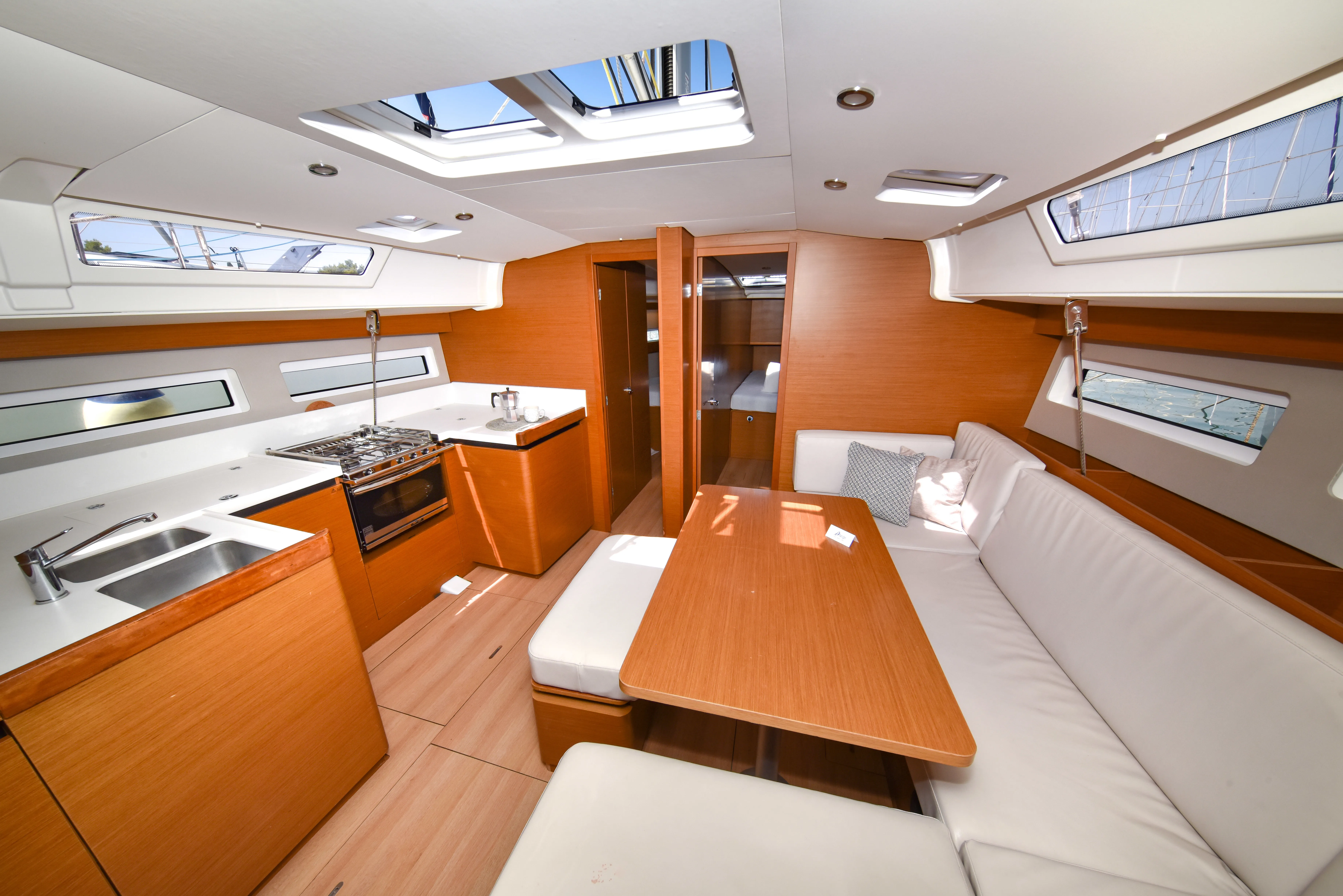Sun Odyssey 490 Swannabe — foto dello yacht n. 44