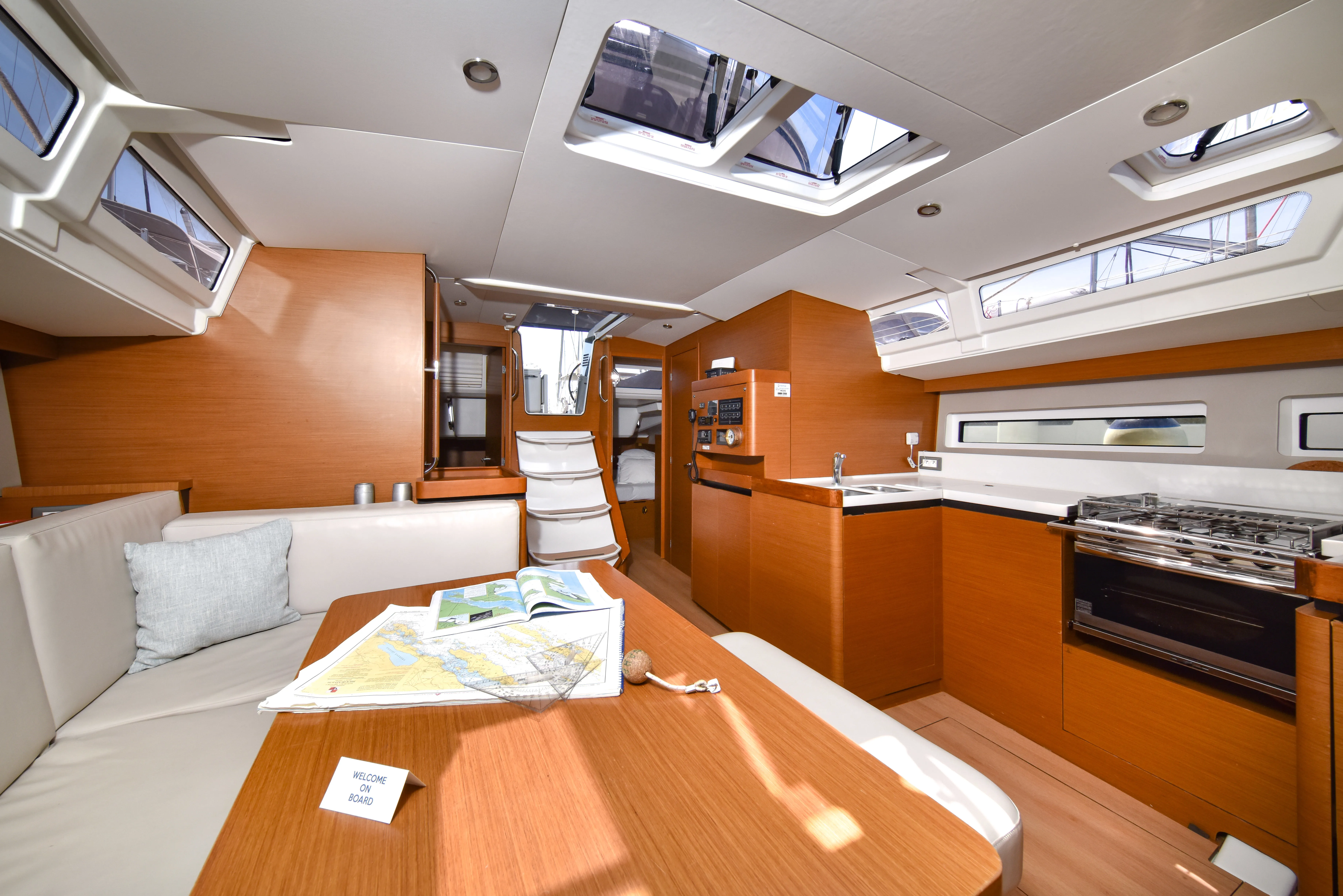 Sun Odyssey 490 Swannabe — foto dello yacht n. 12