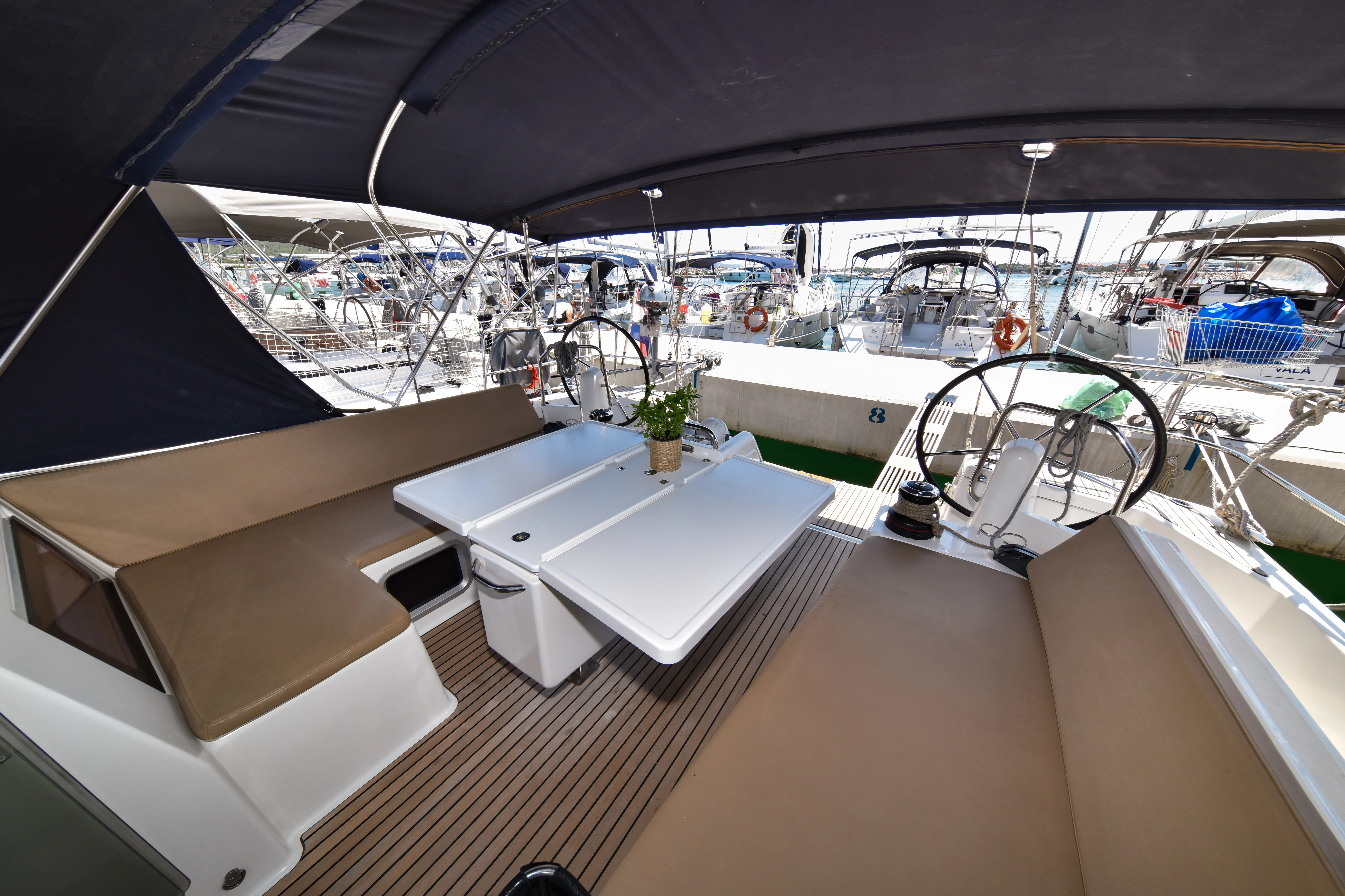 Sun Odyssey 490 Swannabe — foto dello yacht n. 61