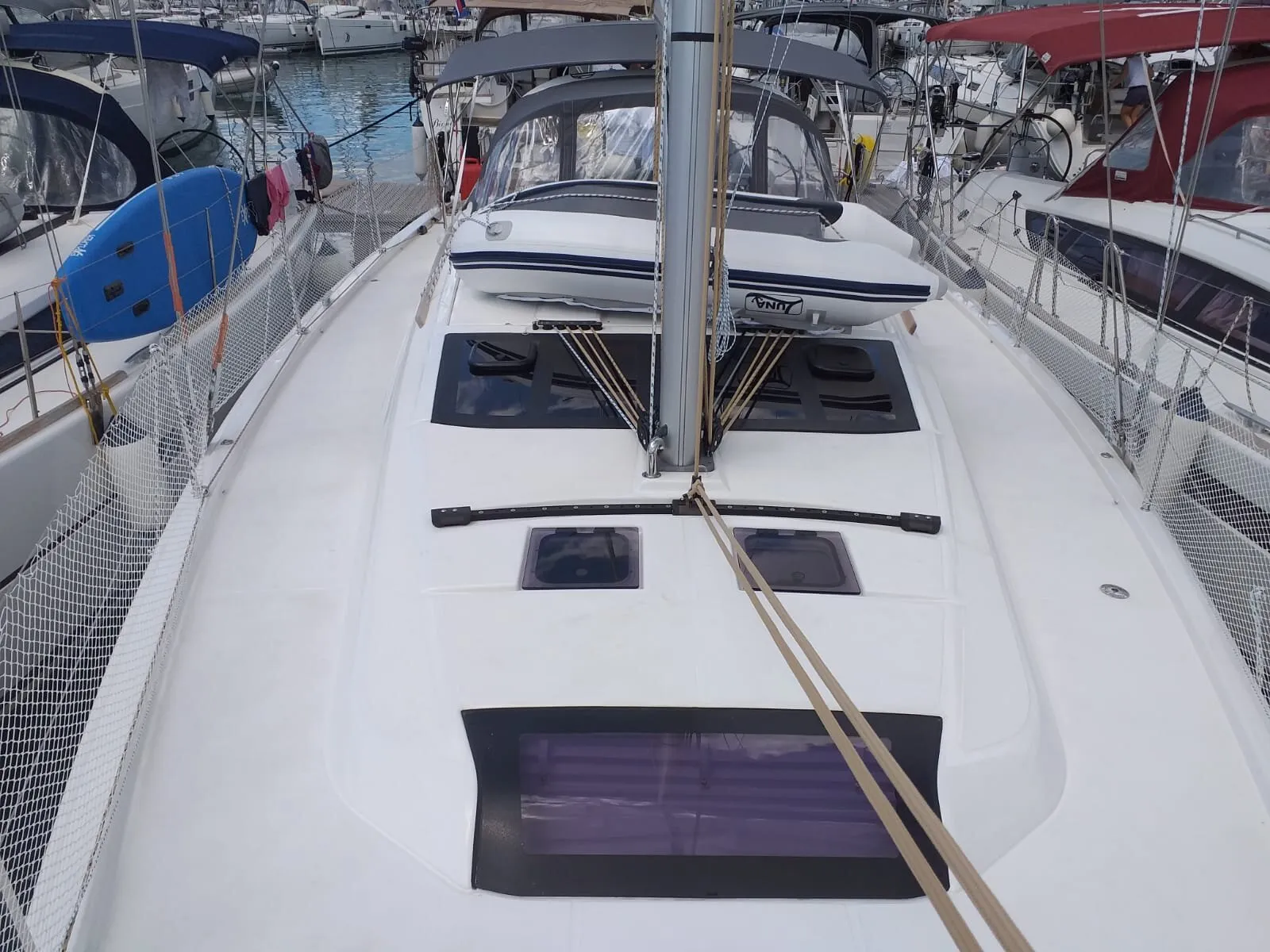 Dufour 430 Fenera — снимка на яхтата 2