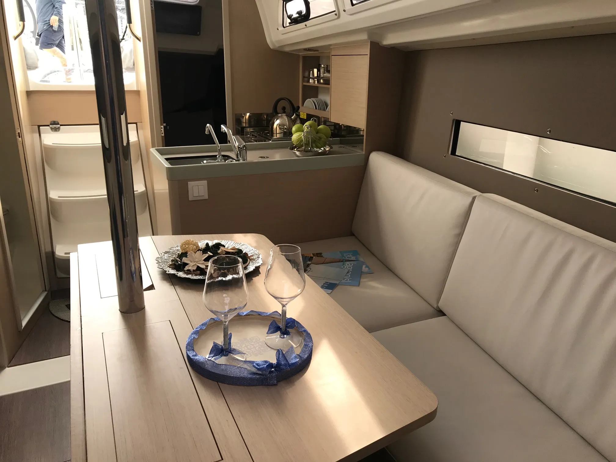 Oceanis 30.1 Mimosa — jahtikuva 2