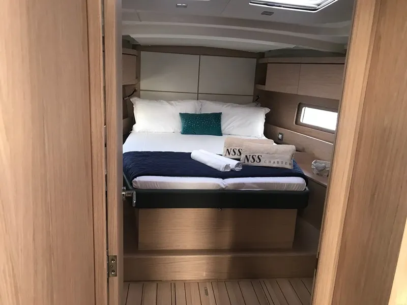 Oceanis 46.1 Meridiana — jahtikuva 2