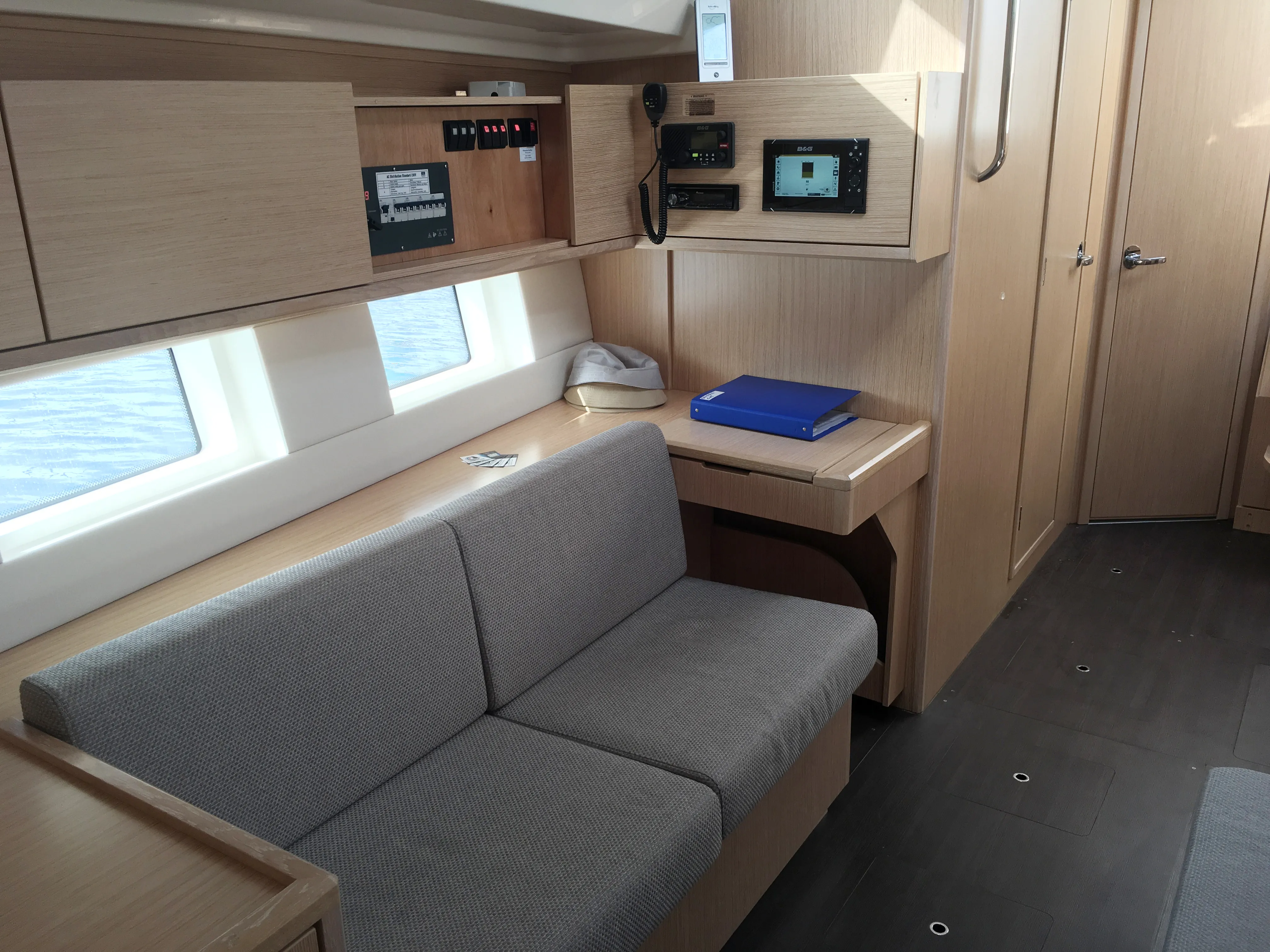 Bavaria C45 Red Horizon — фотография яхты 16