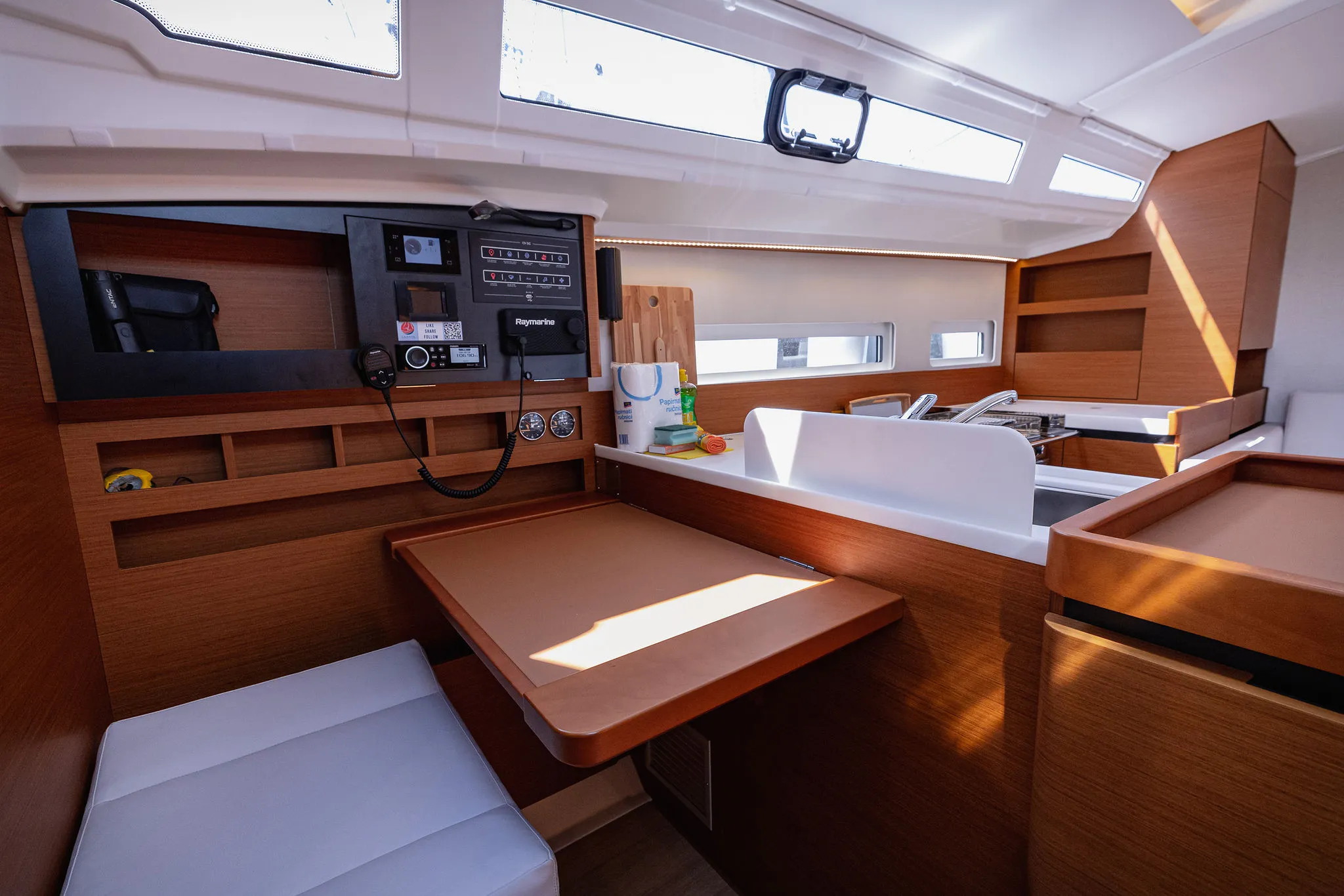 Sun Odyssey 410 Purr — фотография яхты 33