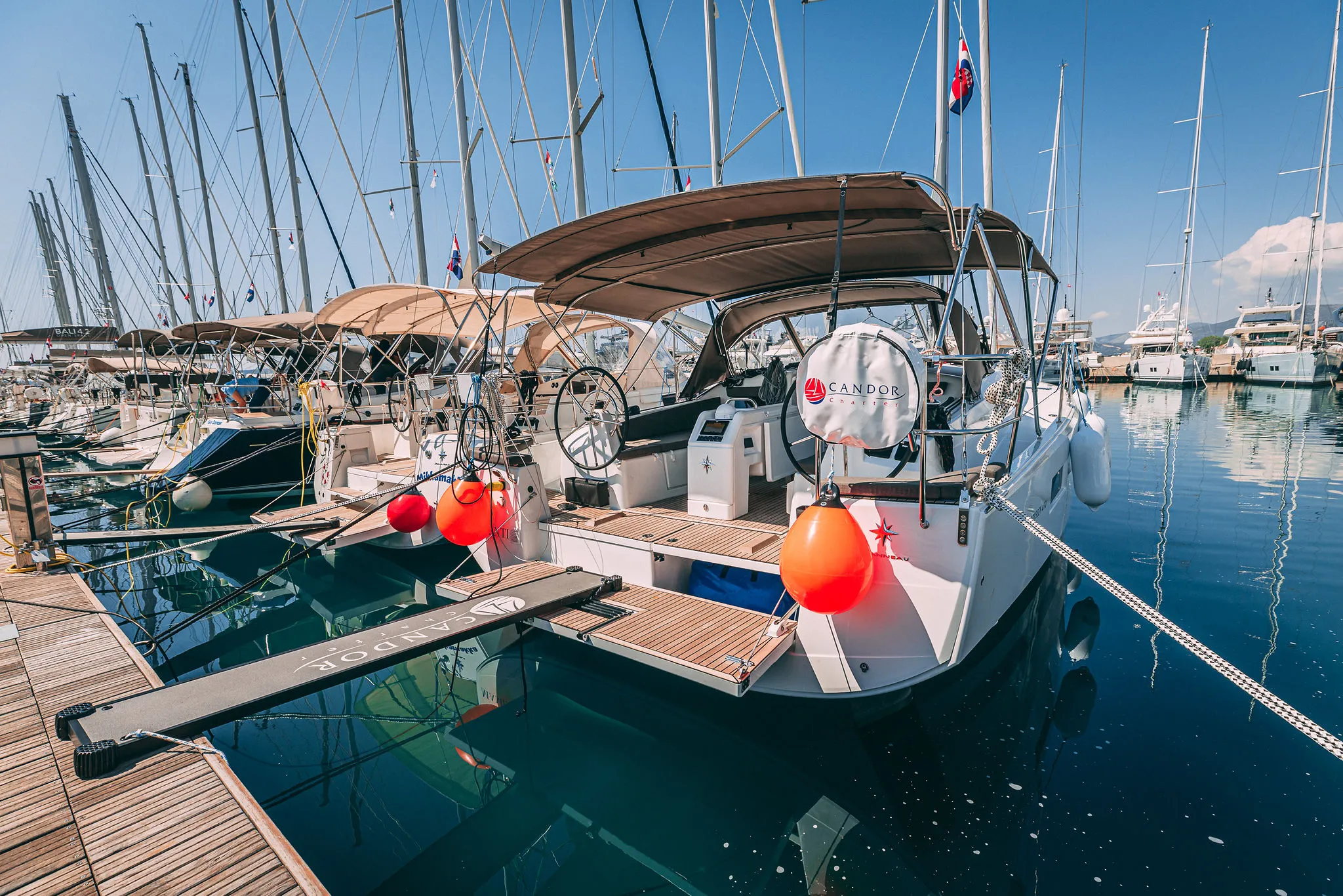Sun Odyssey 410 Purr — фотография яхты 30