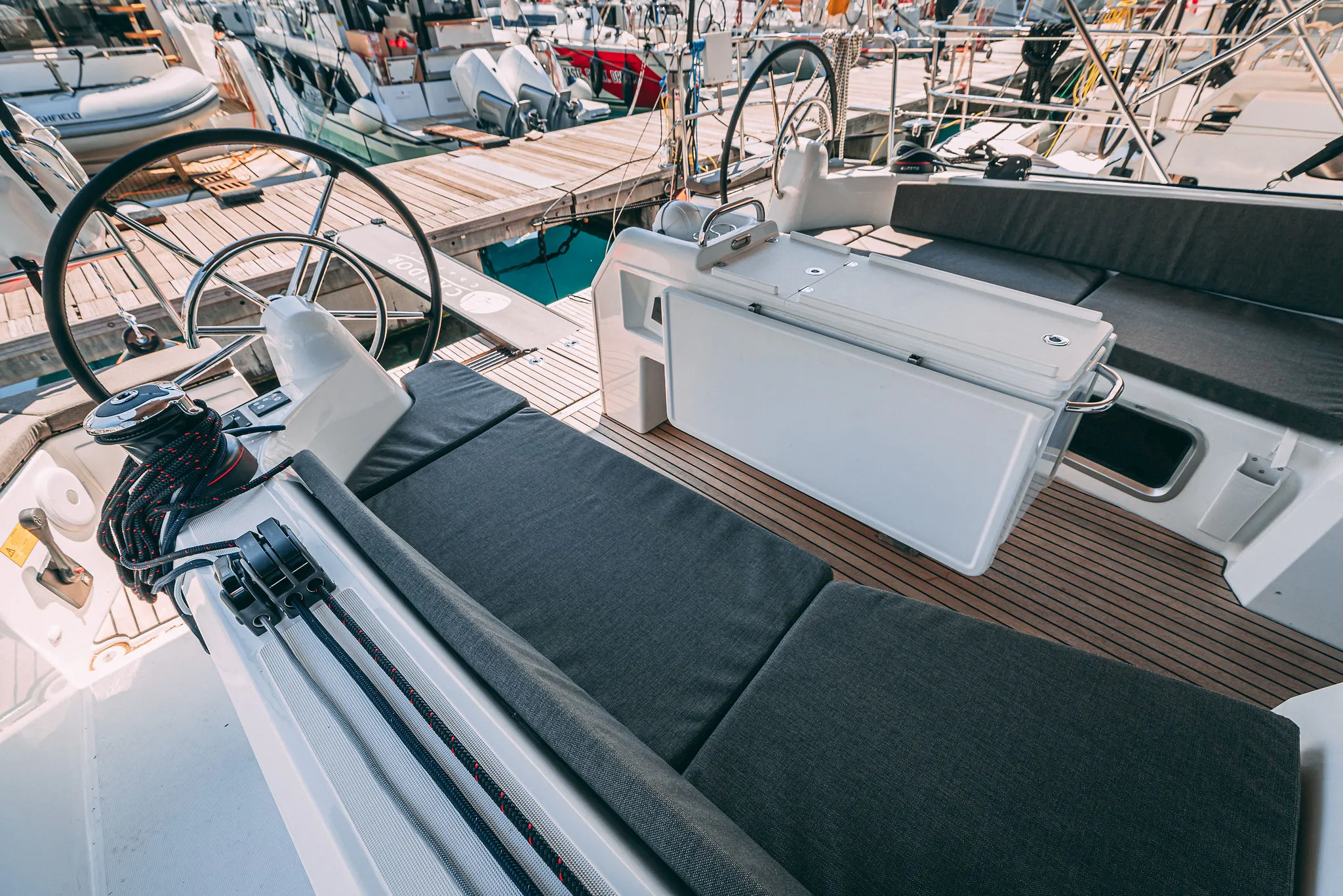 Sun Odyssey 410 Purr — фотография яхты 12