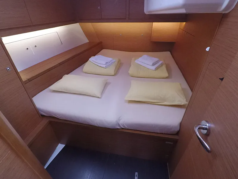 Dufour 470 Ljubov — yacht photo 14