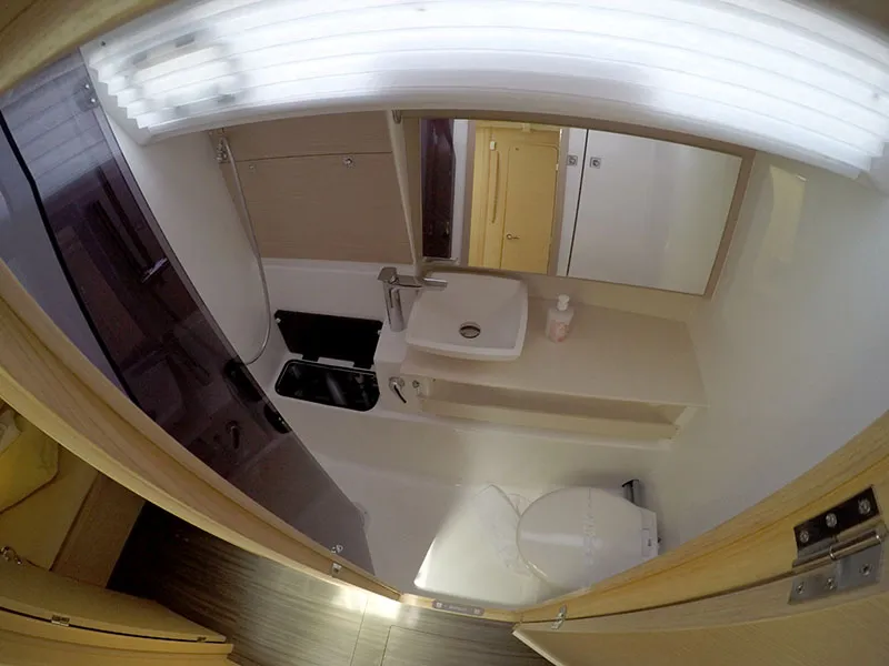 Dufour 430 FREYA — yacht photo 9