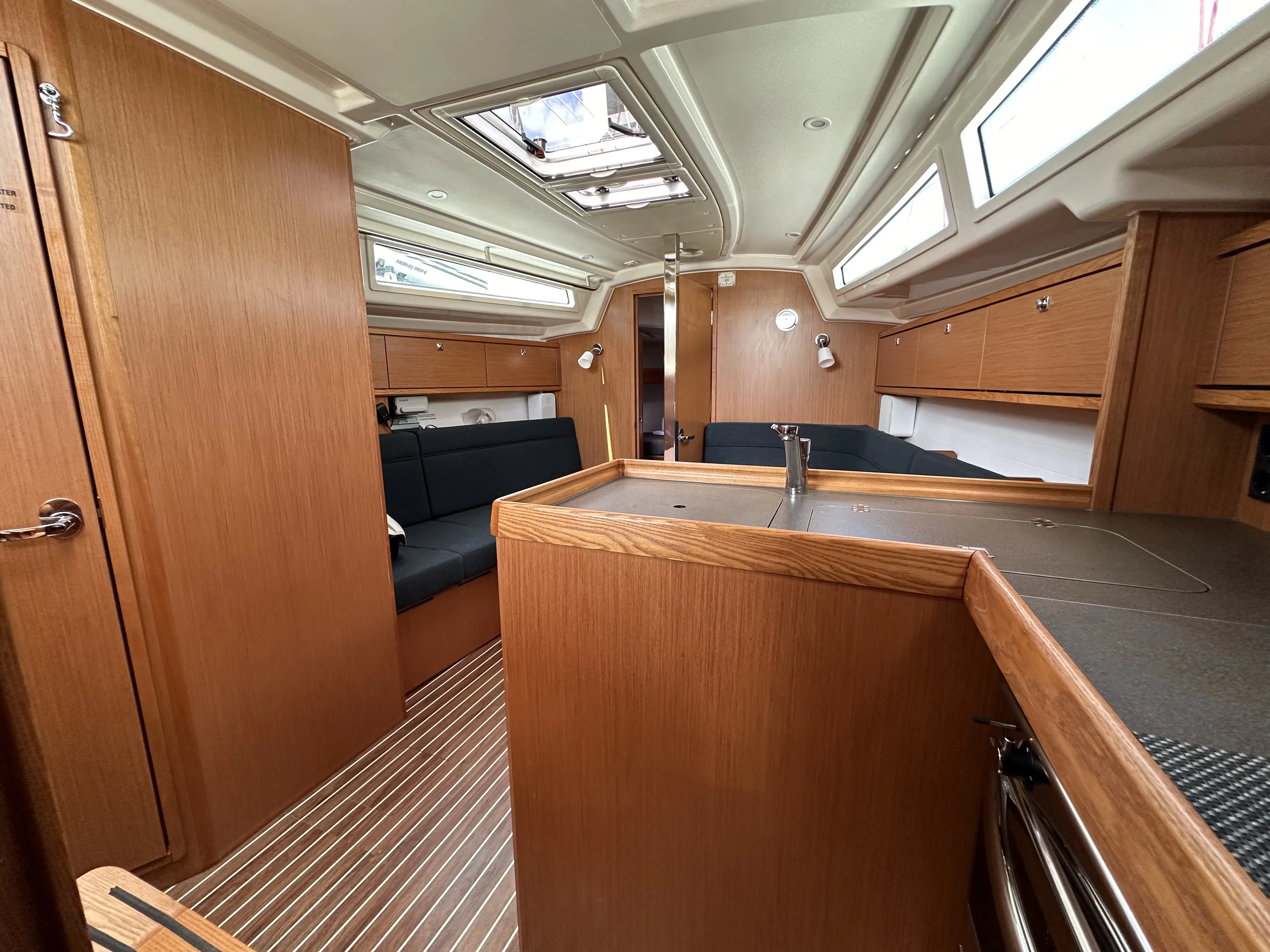 Bavaria Cruiser 34 S/Y Celestia — фотография яхты 7
