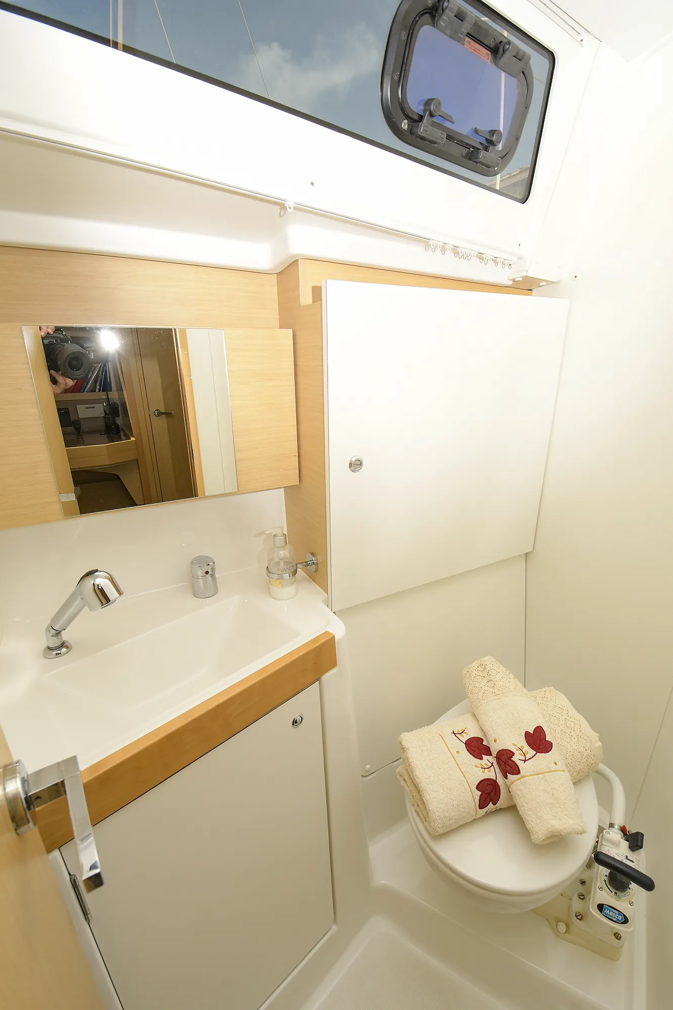 Oceanis 38 Lisis — jahifoto 2
