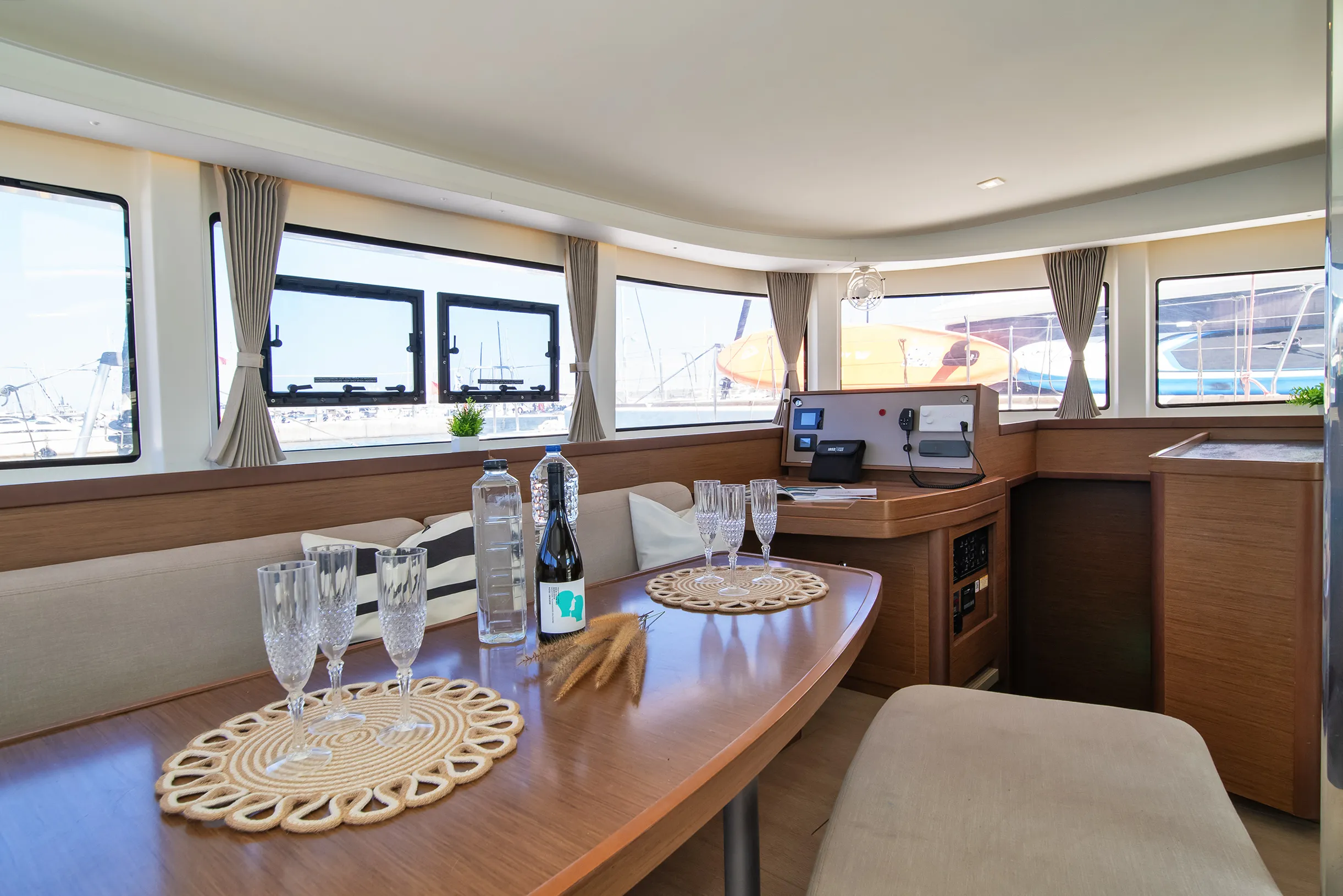 Lagoon 42 Ionas — jachtfoto 2