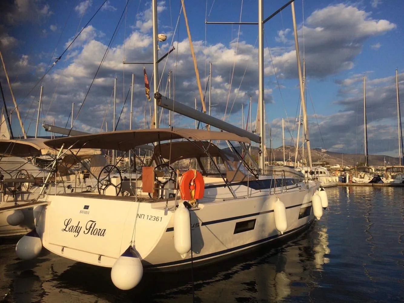 Bavaria C45 — фотография яхты 1