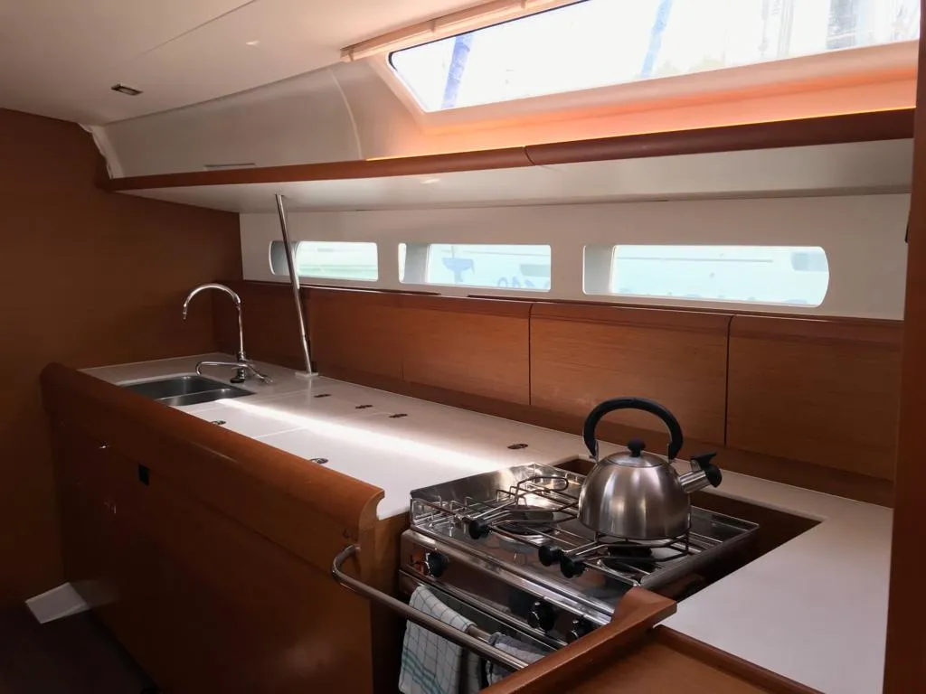 Sun Odyssey 519 Alboran Prosecco (Radazul) — foto dello yacht n. 14