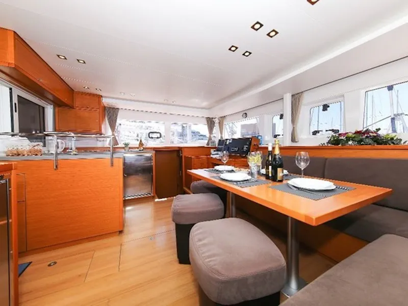 Lagoon 450 Black Duck — yachtbilde 11