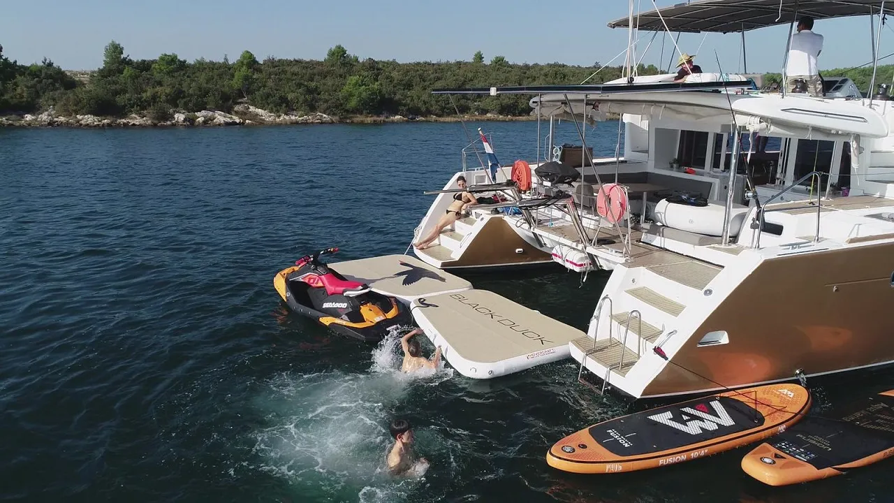 Lagoon 450 Black Duck — yachtbilde 7