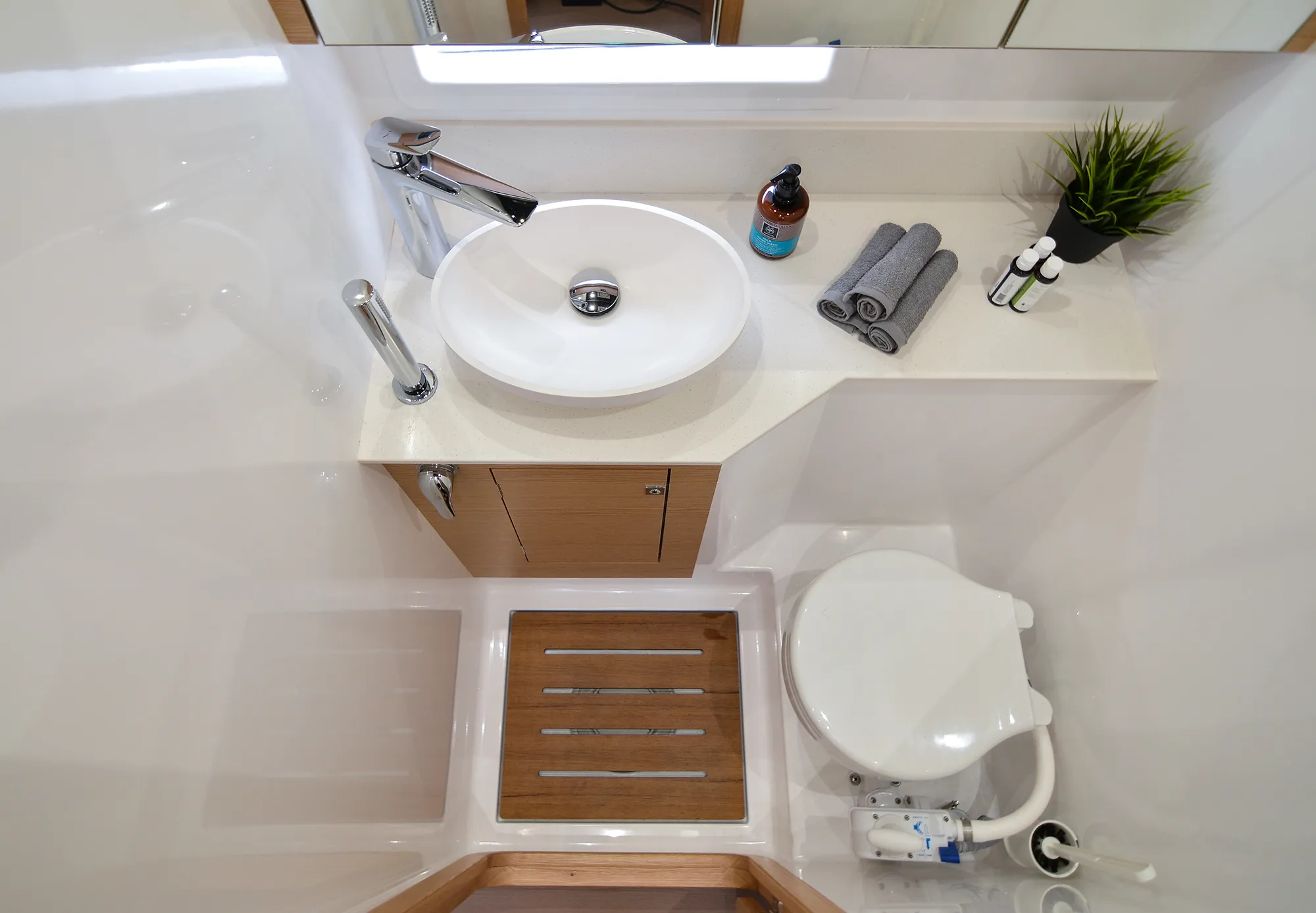 Dufour Catamaran 48 Sea Breeze — фотография яхты 8
