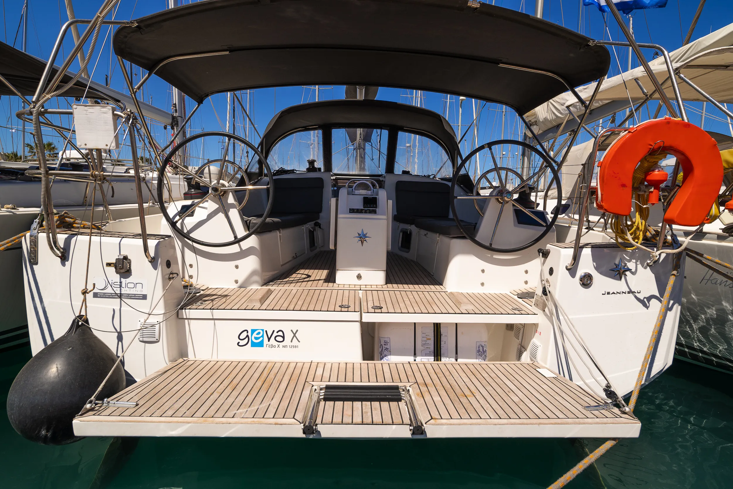 Sun Odyssey 410 Geva X — foto dello yacht n. 2