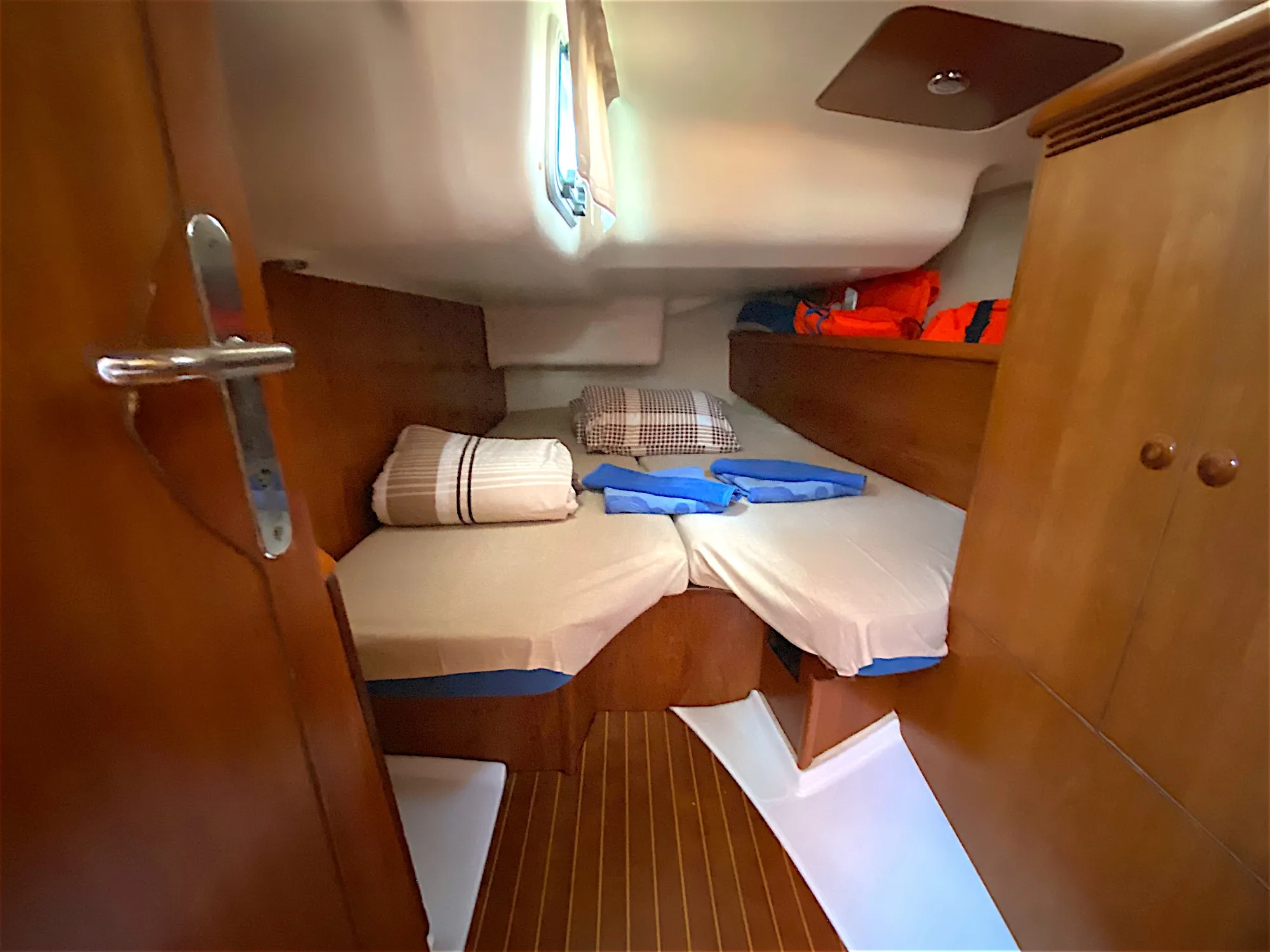 Sun Odyssey 43 Saida — фотография яхты 10