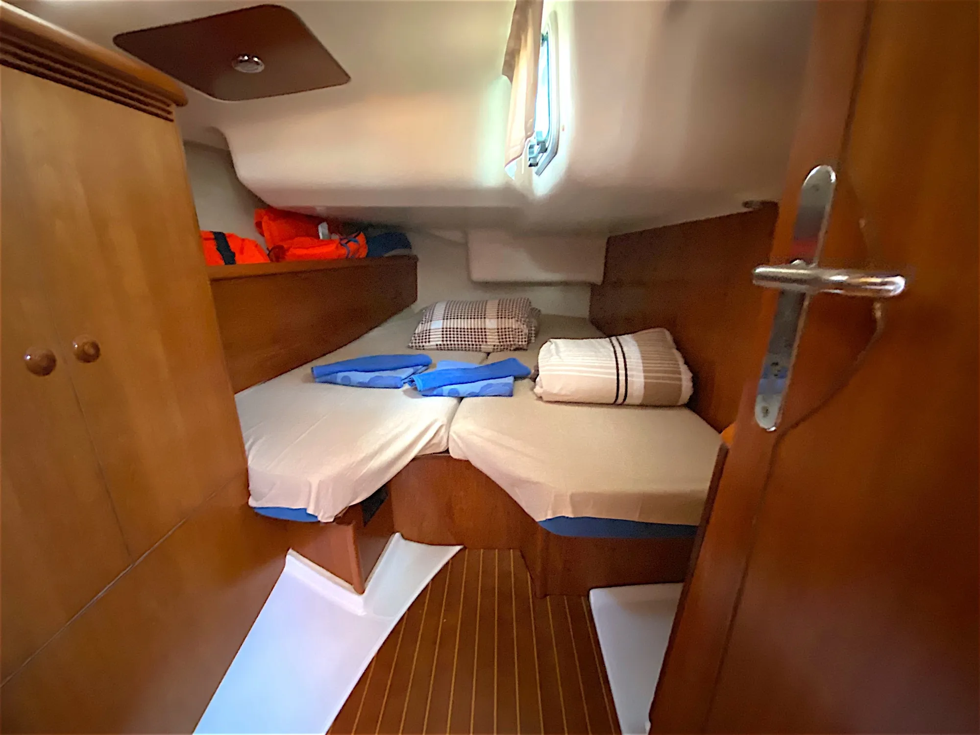 Sun Odyssey 43 Saida — фотография яхты 17
