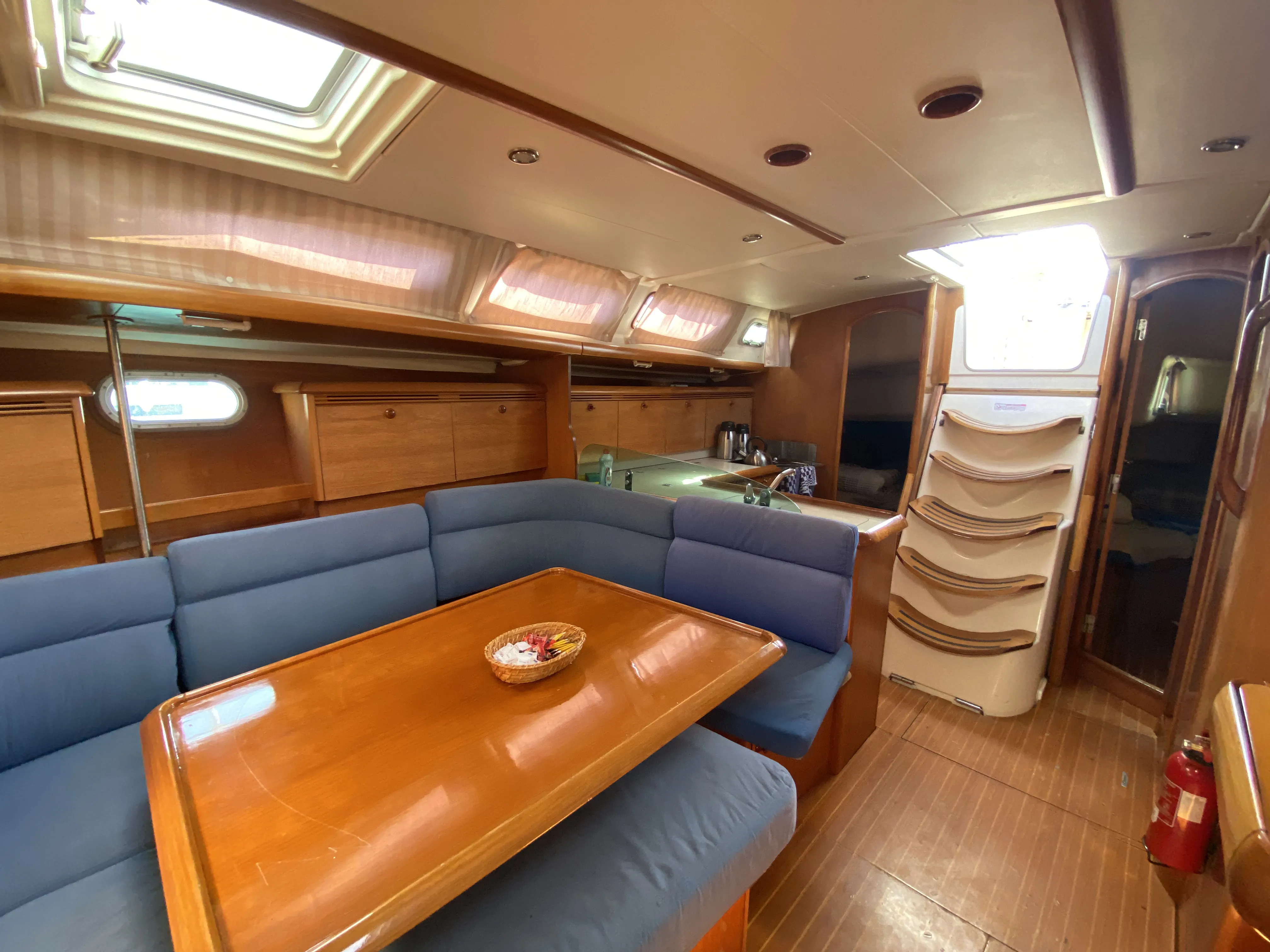 Sun Odyssey 43 Saida — фотография яхты 11
