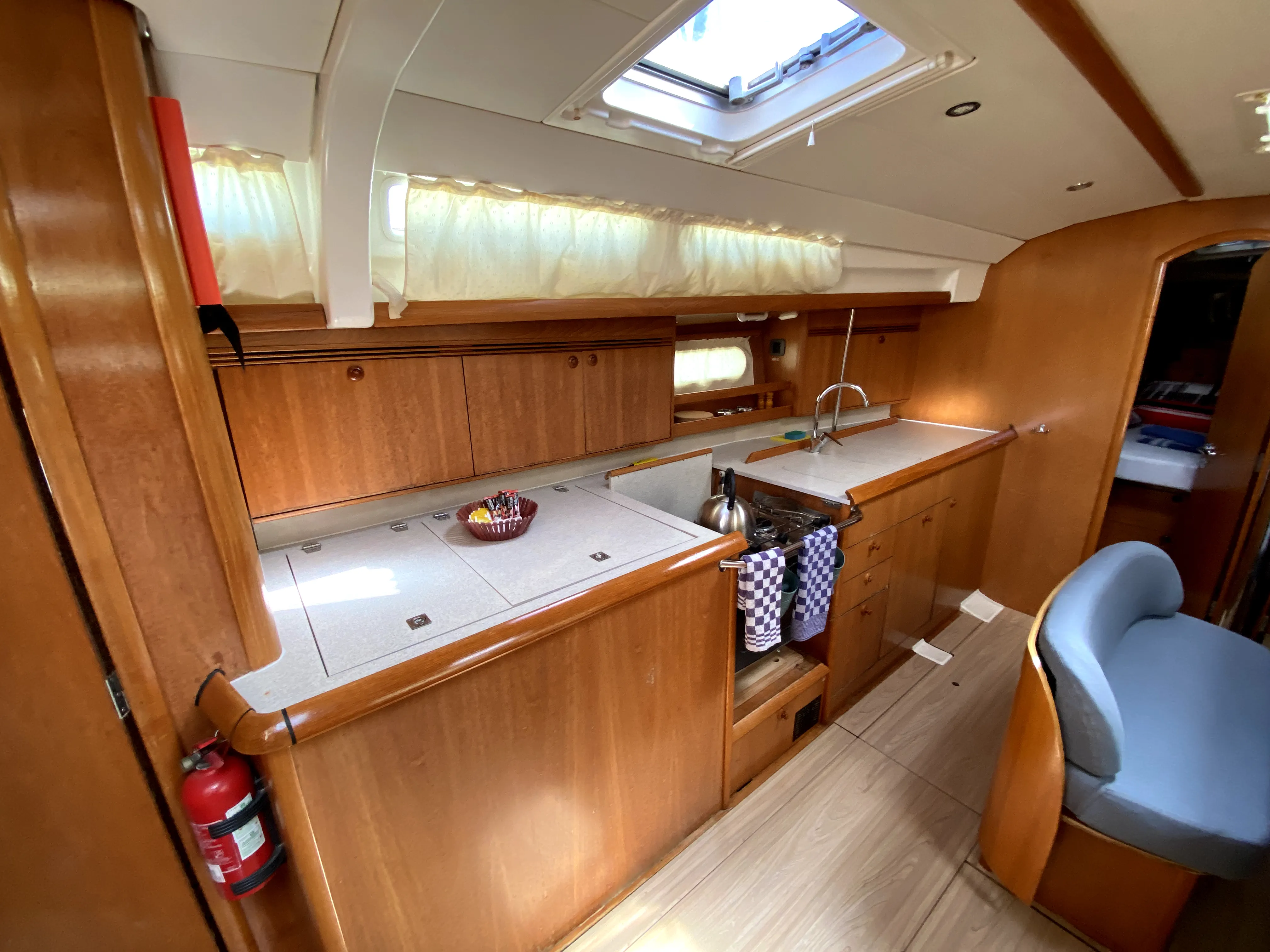 Sun Odyssey 45 Safina — jahtikuva 3