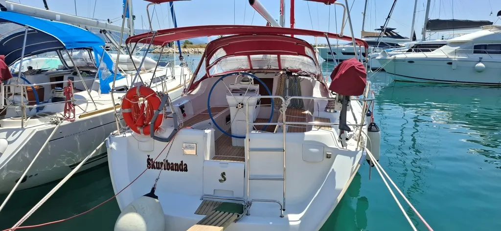 Oceanis 393 Škuribanda (refit: 2026, new engine and solar panels) — fotografia jachty 18