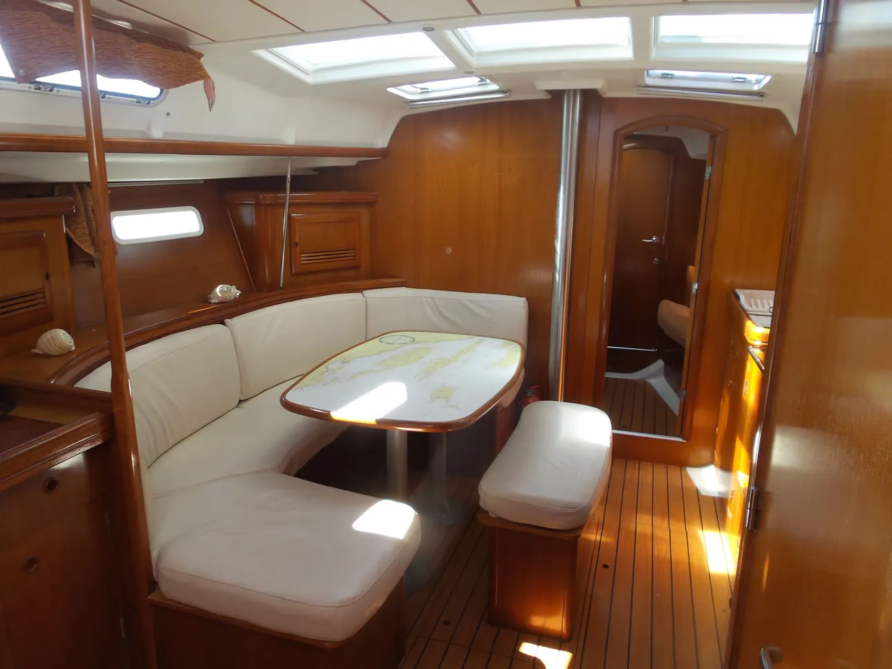 Oceanis 393 Škuribanda (refit: 2026, new engine and solar panels) — fotografia jachty 4