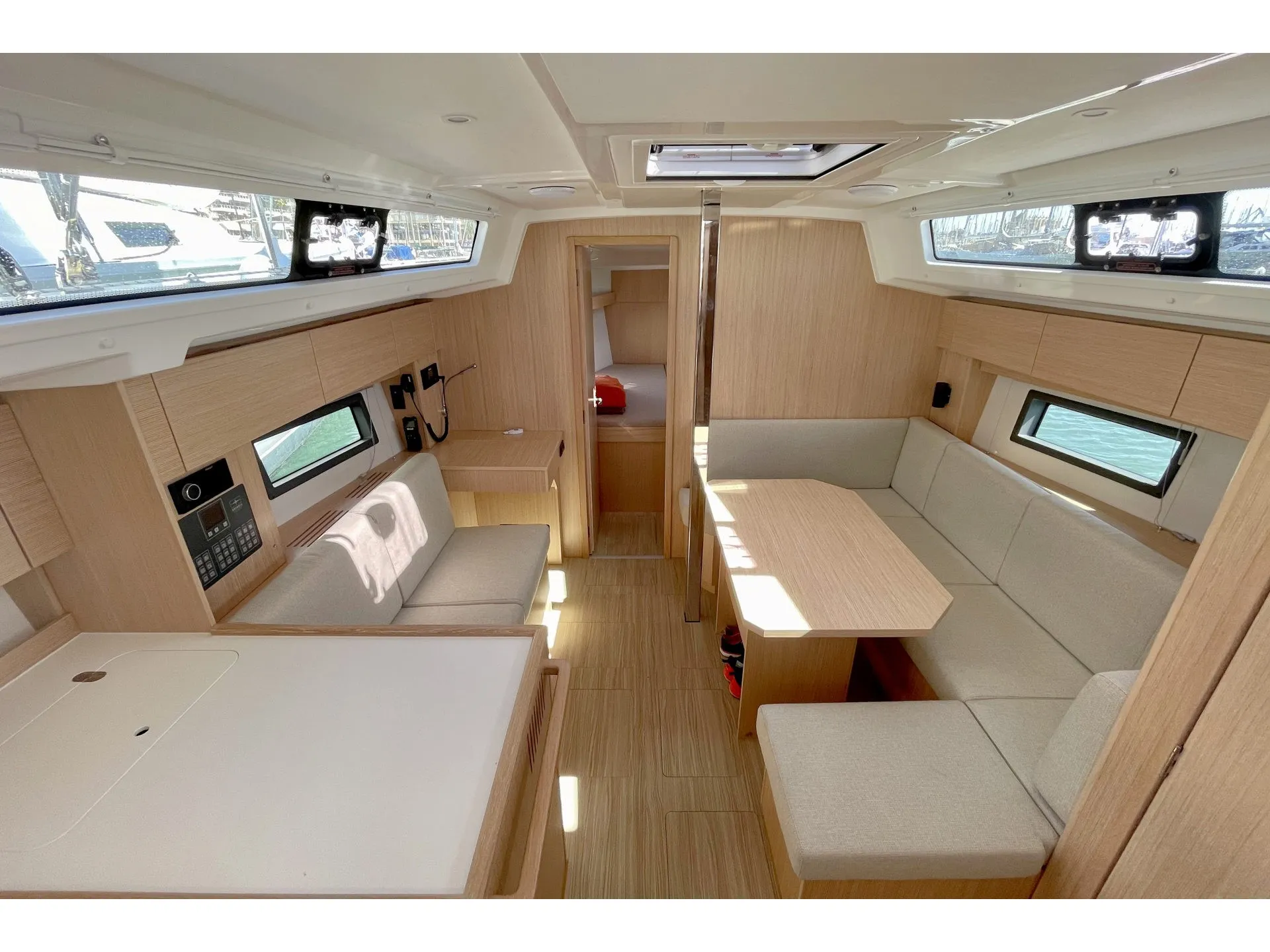 Bavaria 38 Cruiser Levante — фотография яхты 7