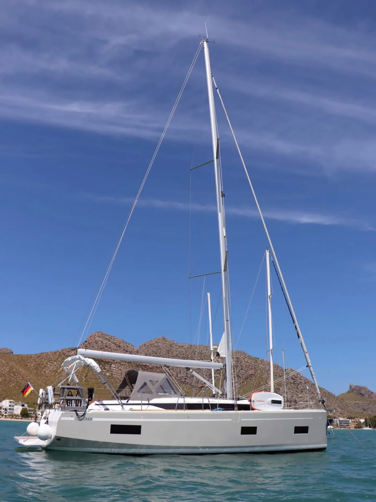 Bavaria 38 Cruiser Levante — фотография яхты 5