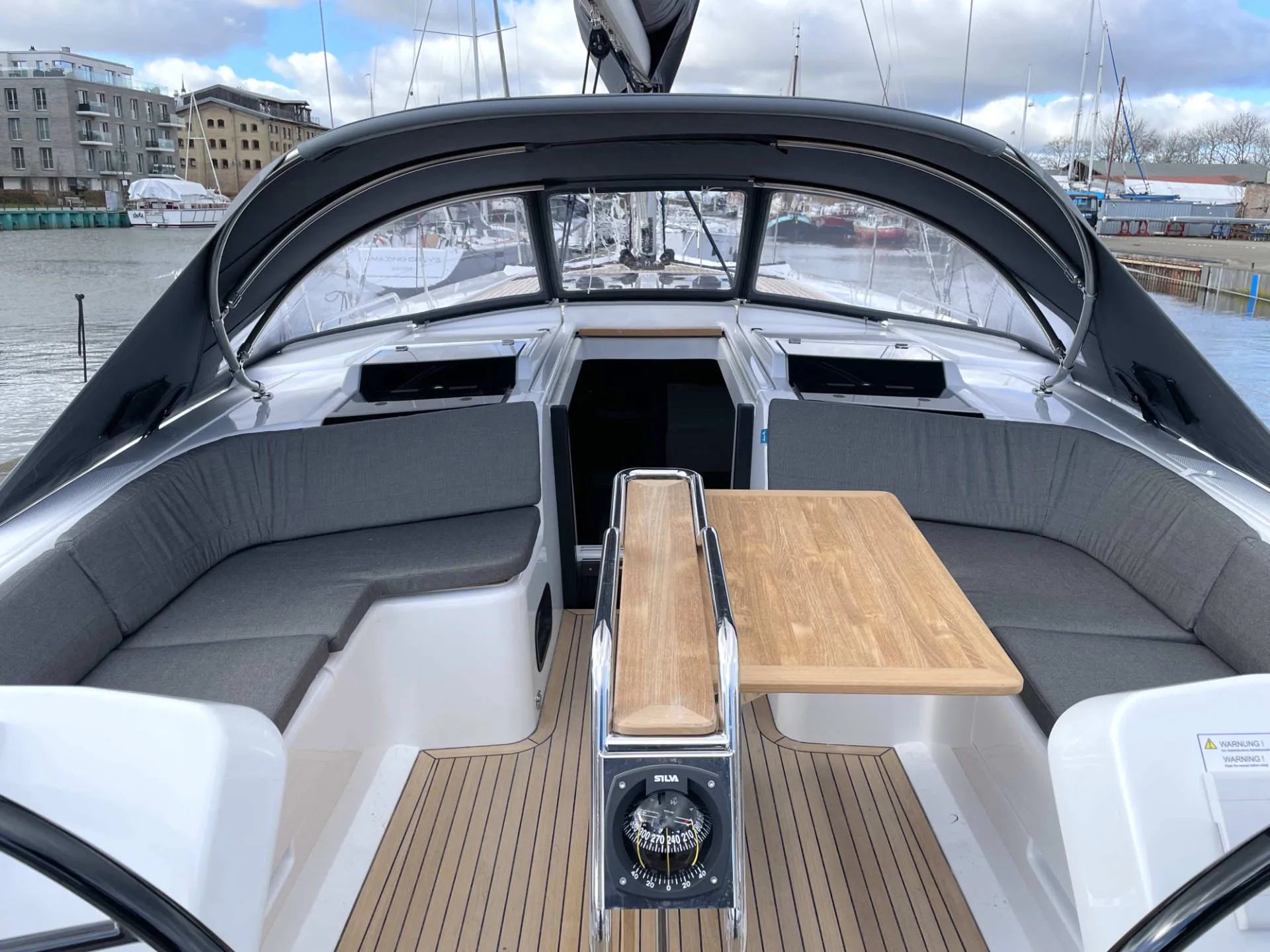 Hanse 458 Namaka Elua — фотография яхты 16